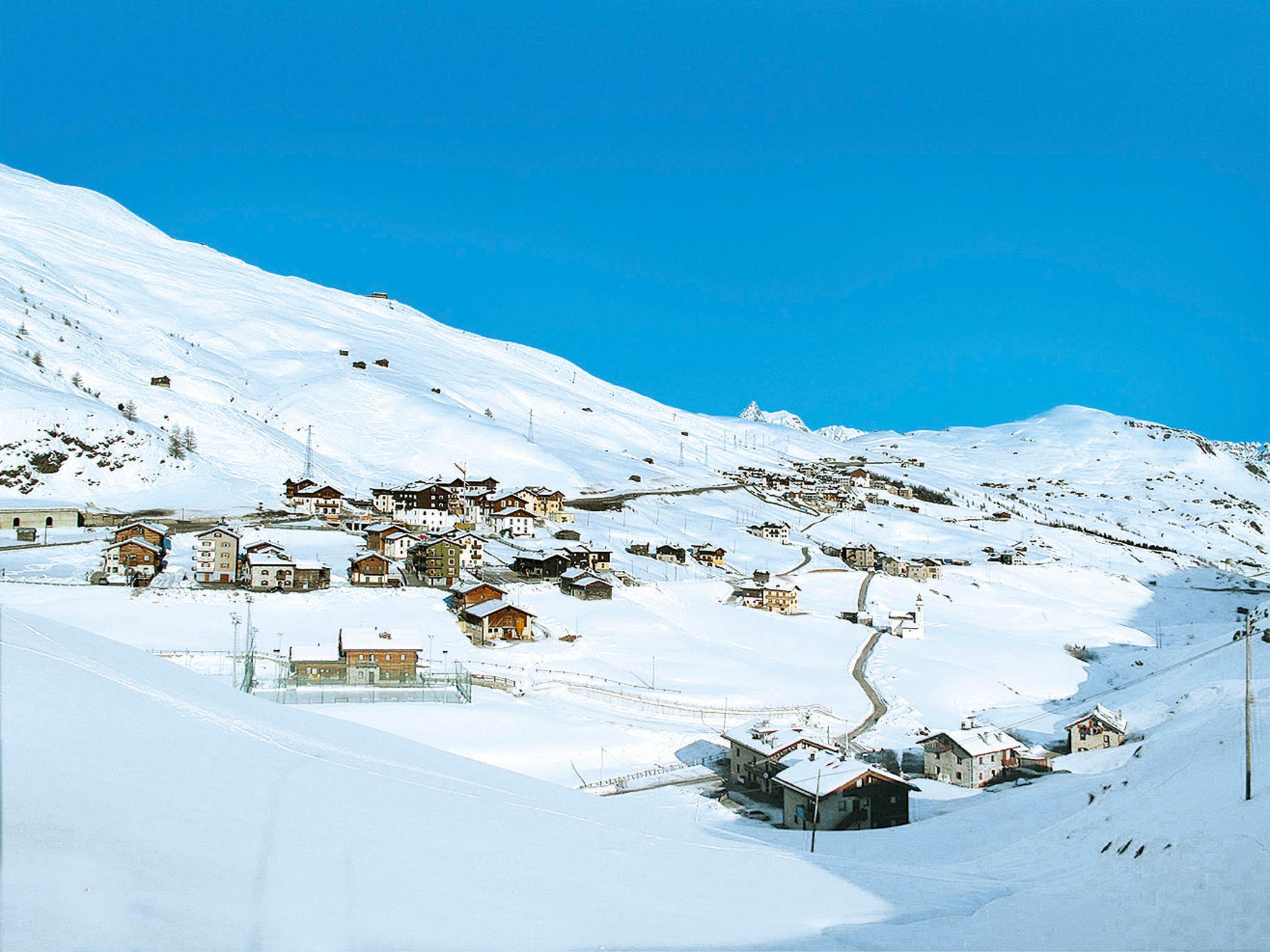 Photo 31 - Appartement de 2 chambres à Livigno avec jardin et terrasse