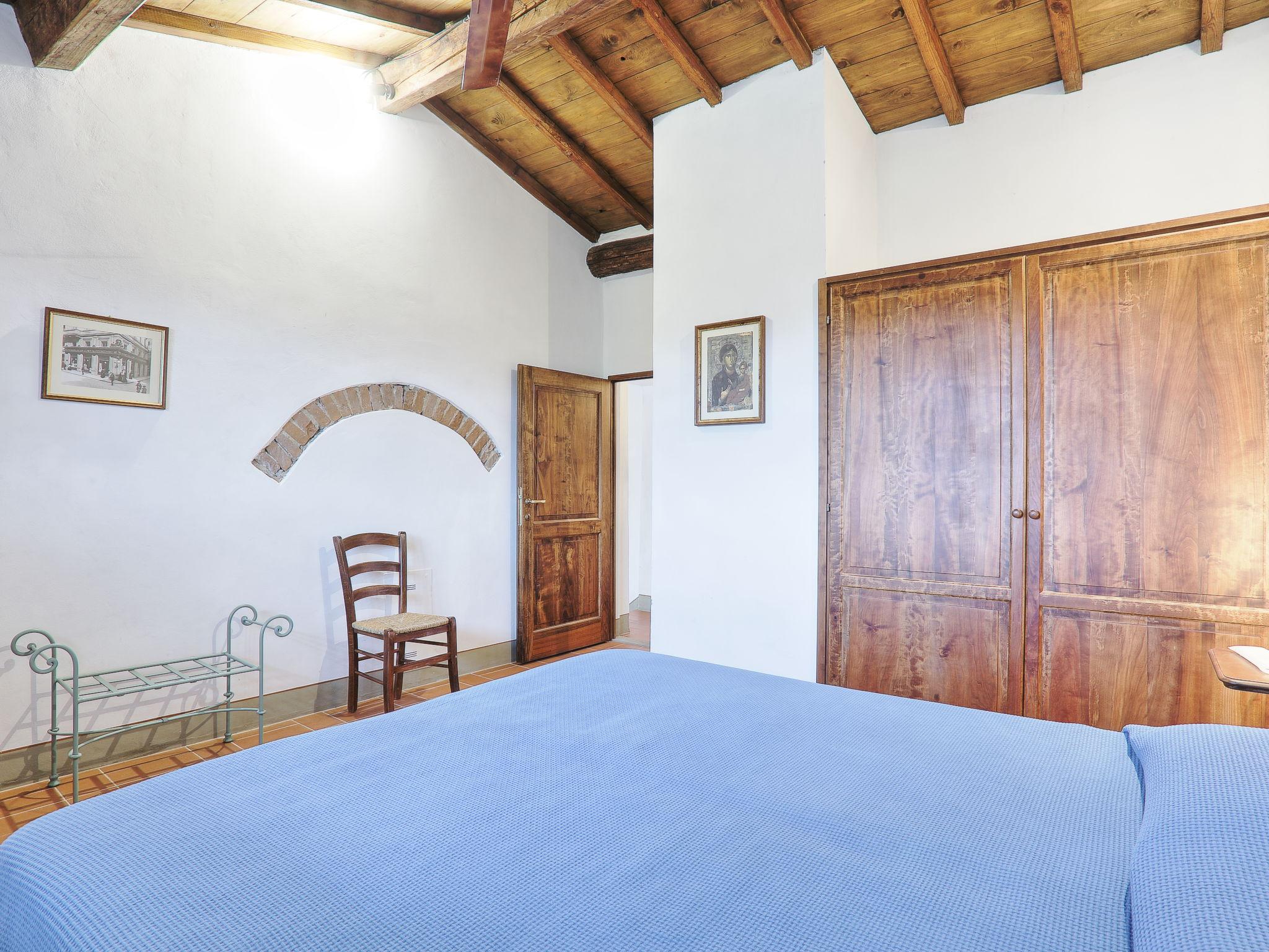 Foto 11 - Apartamento de 2 habitaciones en Bagno a Ripoli con piscina y jardín