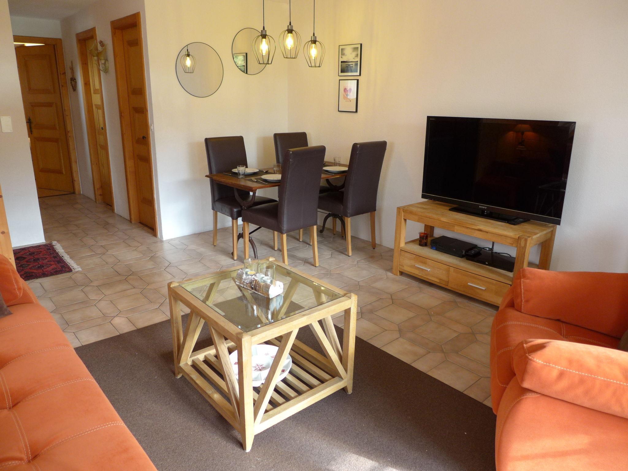 Photo 6 - 1 bedroom Apartment in Ollon with garden and mountain view