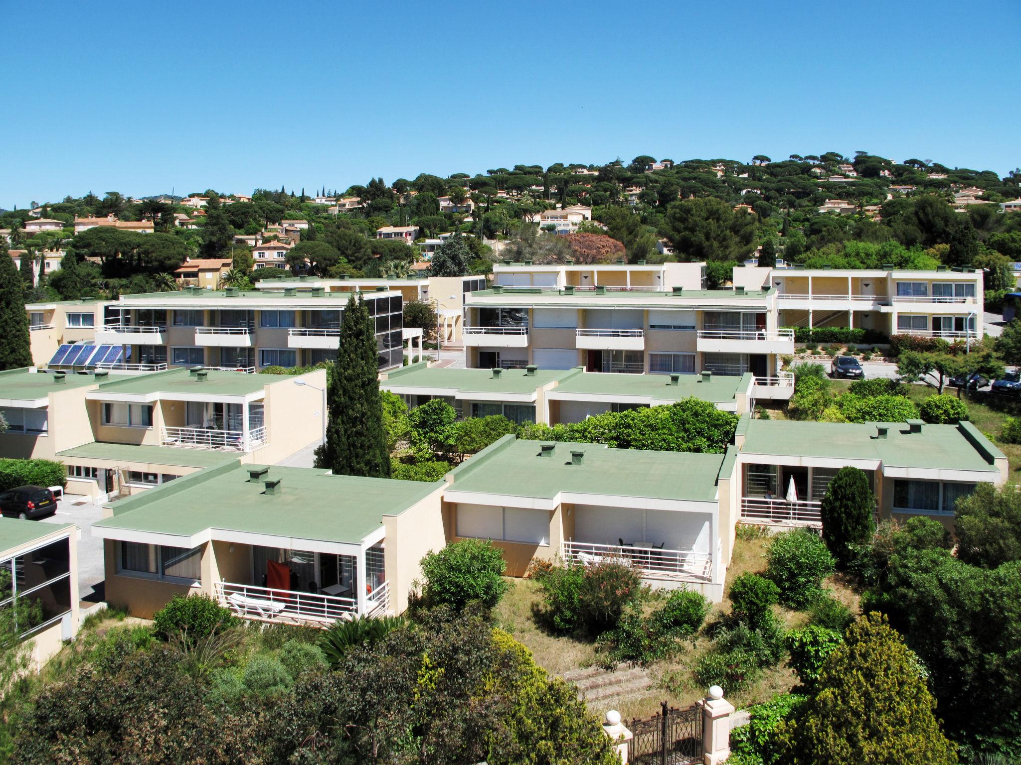 Photo 33 - Appartement de 2 chambres à Sainte-Maxime avec piscine et jardin