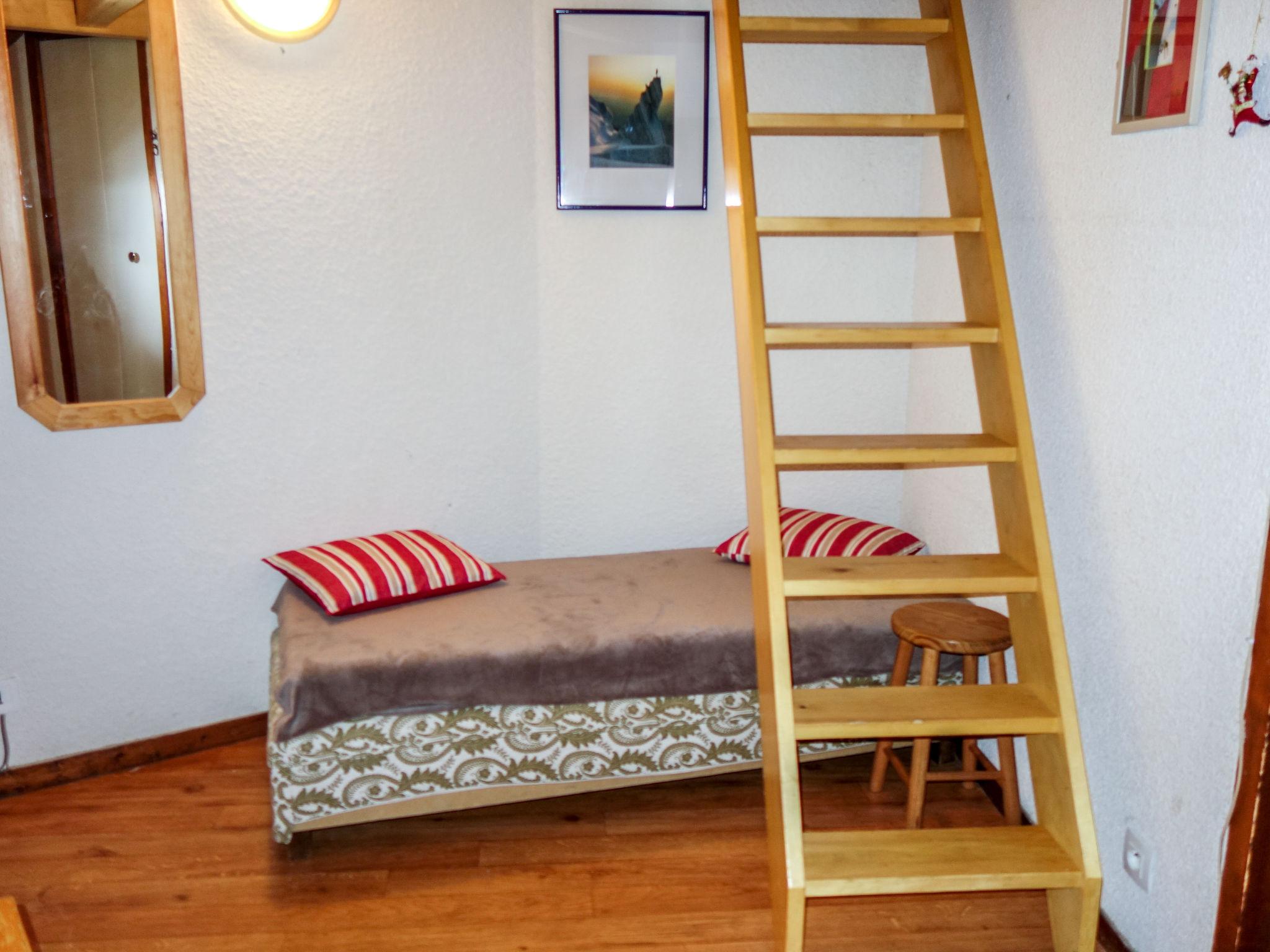 Foto 10 - Apartamento de 1 habitación en Les Contamines-Montjoie con vistas a la montaña