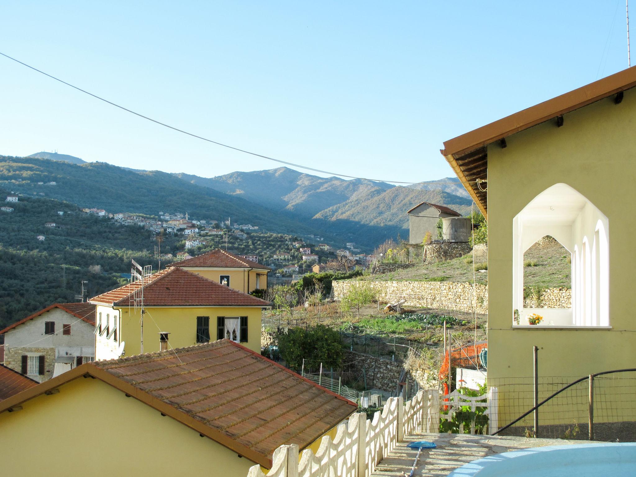 Foto 17 - Apartment mit 3 Schlafzimmern in Dolcedo mit garten und terrasse