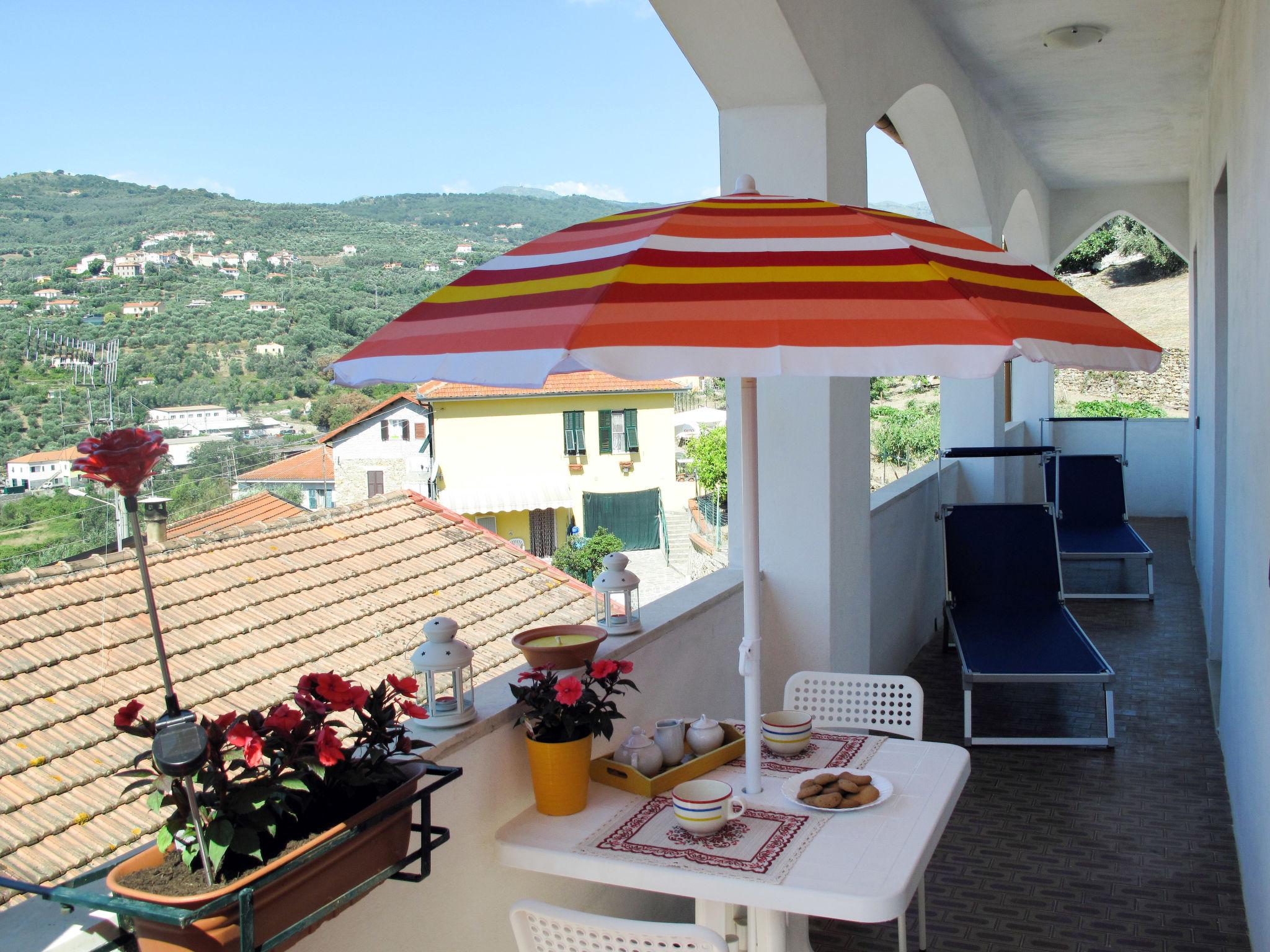 Photo 9 - Appartement de 3 chambres à Dolcedo avec jardin et terrasse