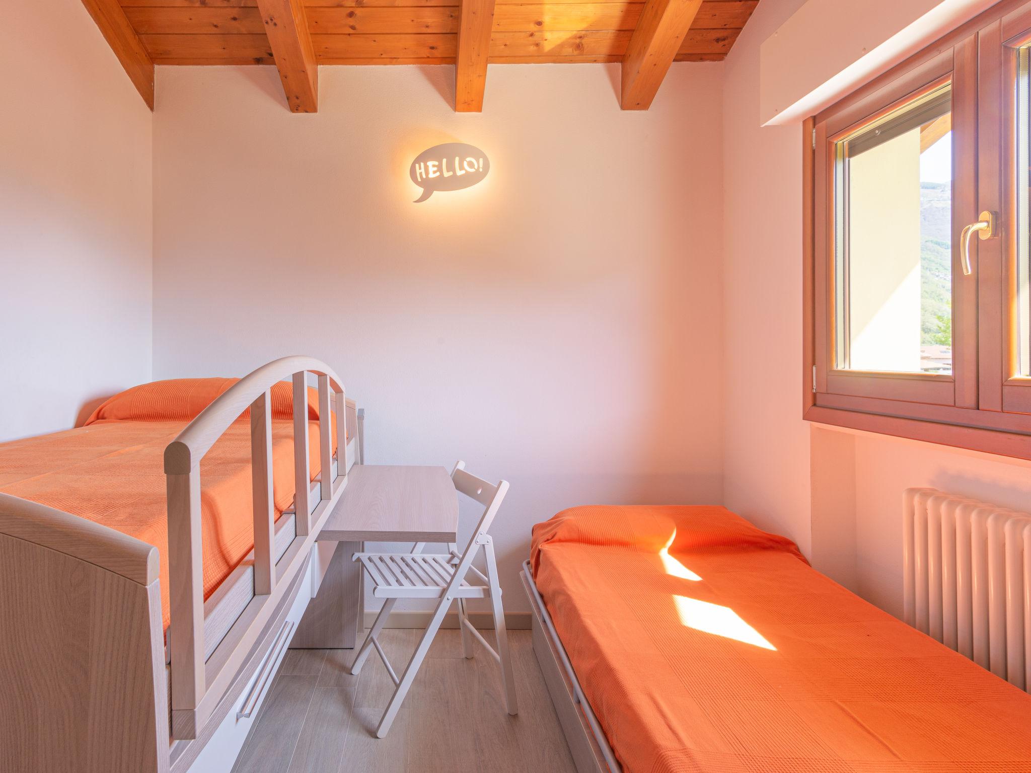 Photo 11 - 2 bedroom Apartment in Domaso with garden and mountain view