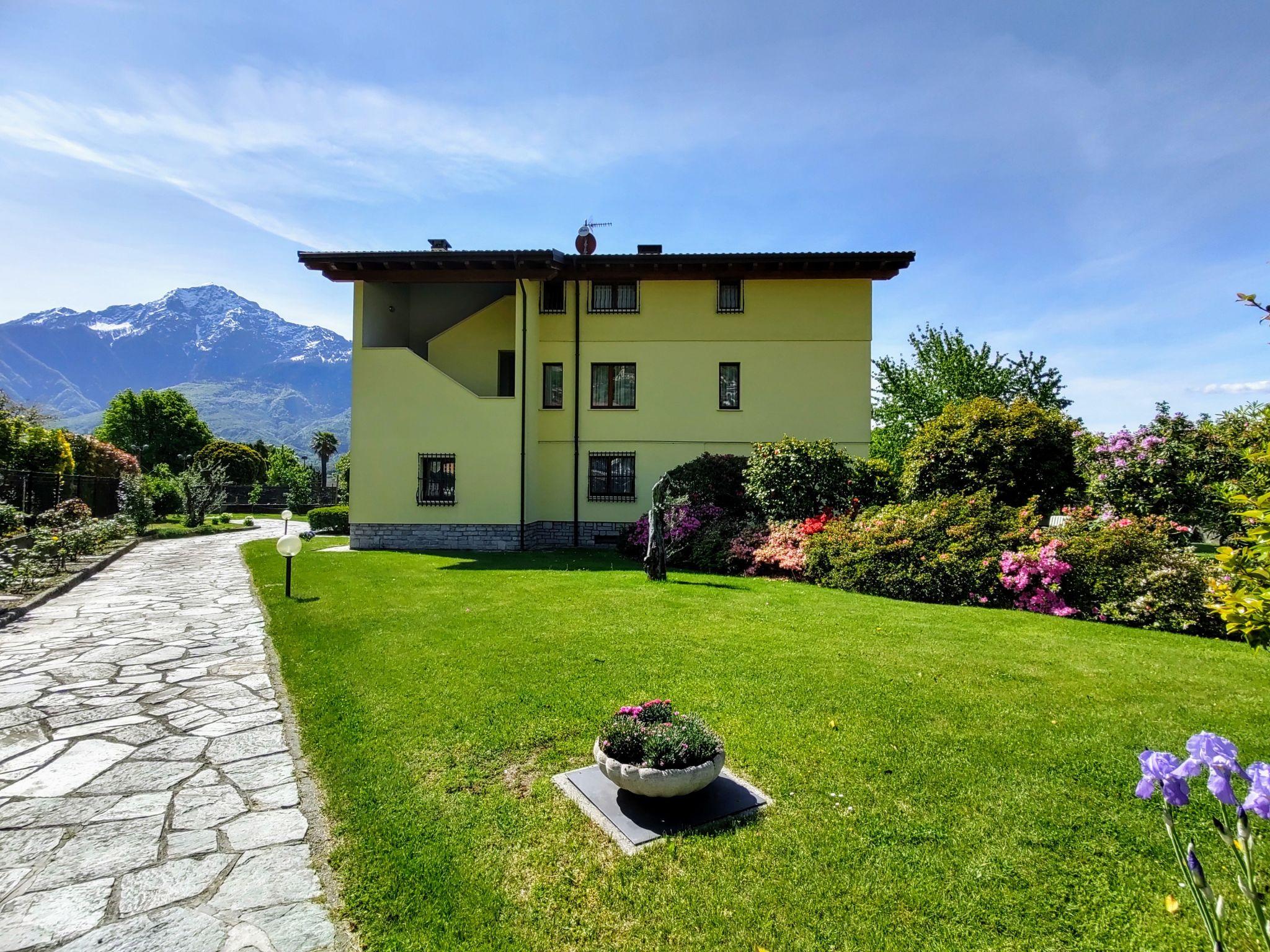 Photo 1 - 2 bedroom Apartment in Domaso with garden and mountain view
