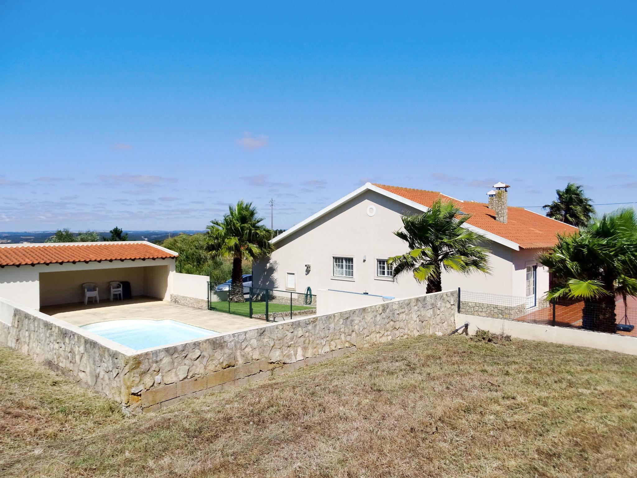 Foto 16 - Casa de 3 quartos em Torres Vedras com piscina privada e terraço