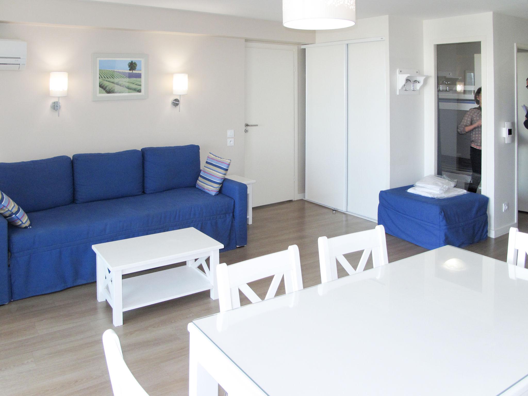 Photo 3 - 1 bedroom Apartment in La Grande-Motte with swimming pool and garden