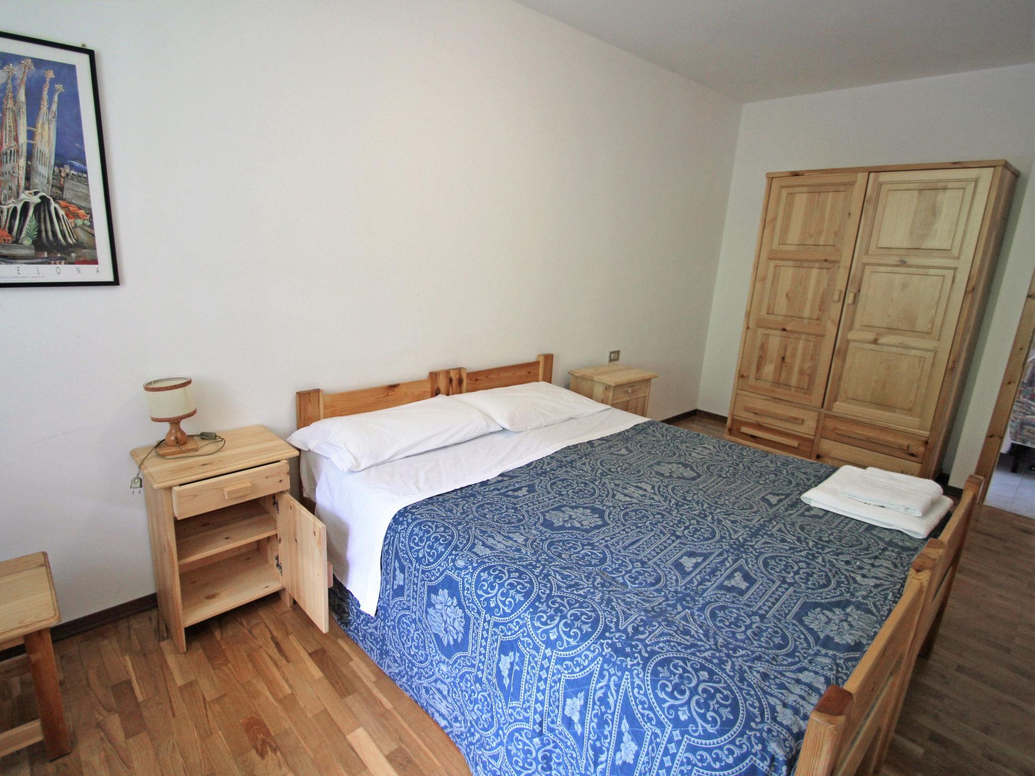 Photo 12 - 2 bedroom Apartment in Ledro with swimming pool and garden