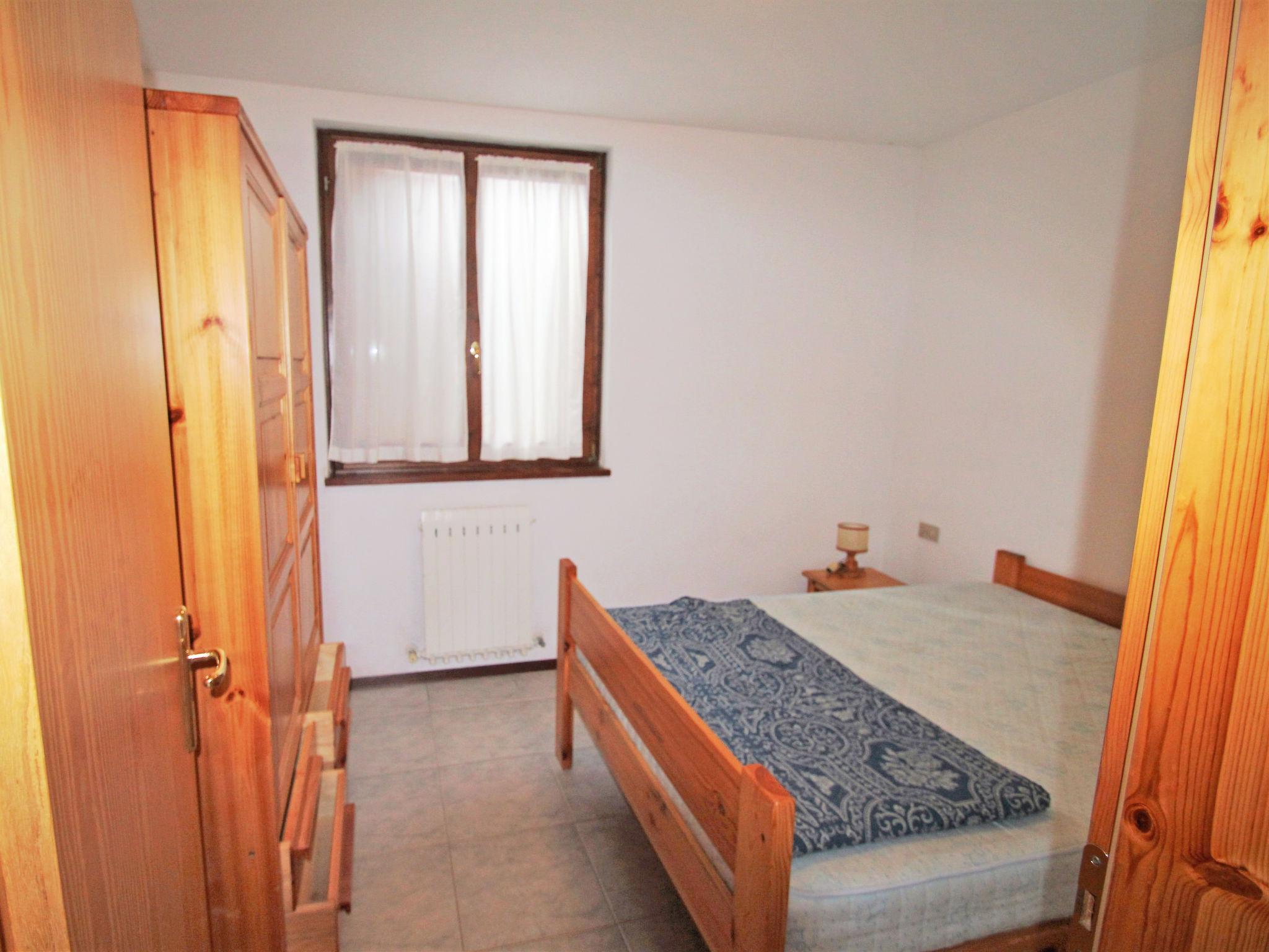 Photo 15 - 2 bedroom Apartment in Ledro with swimming pool and garden