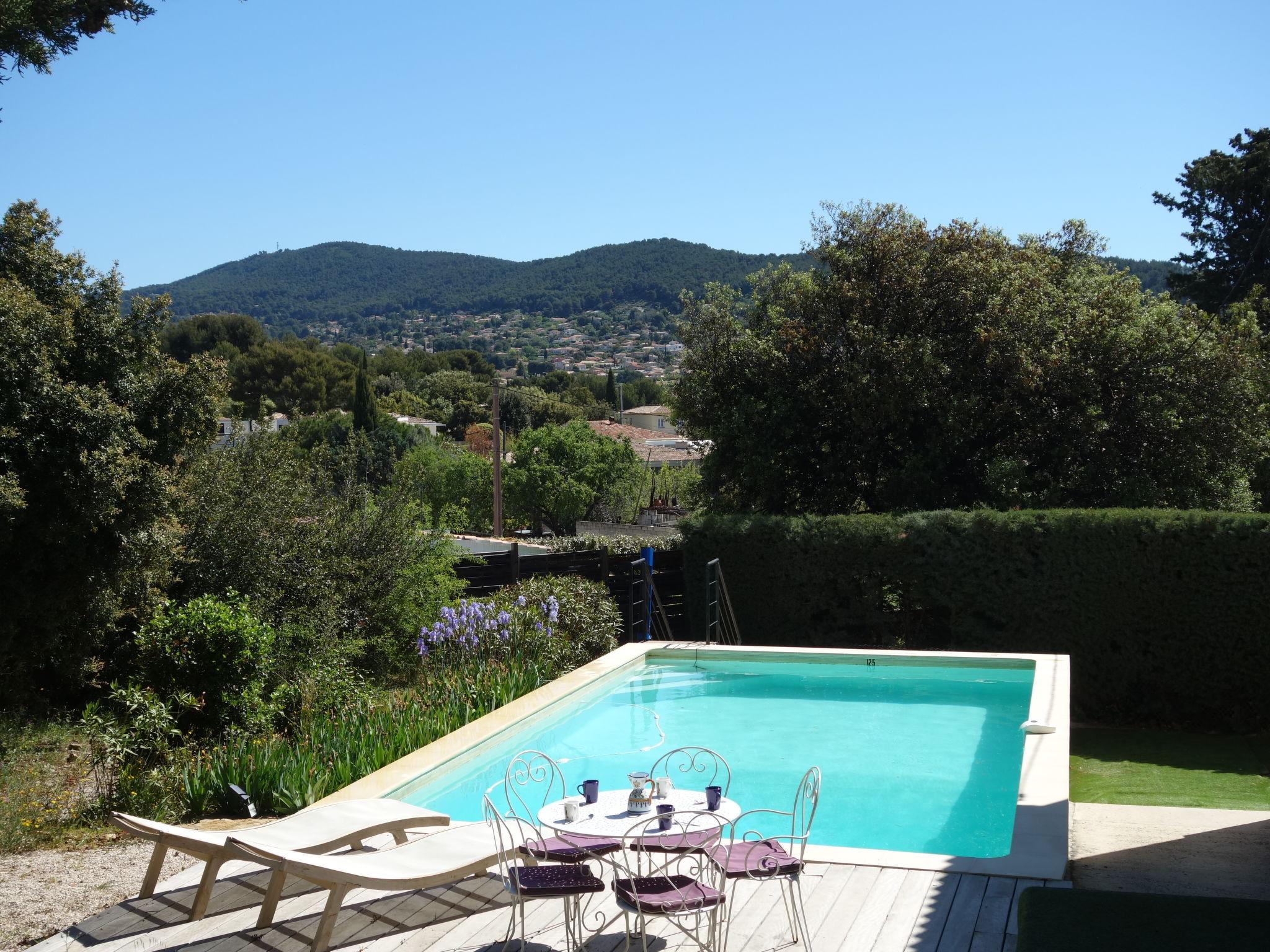 Foto 3 - Casa de 4 quartos em Ceyreste com piscina privada e terraço