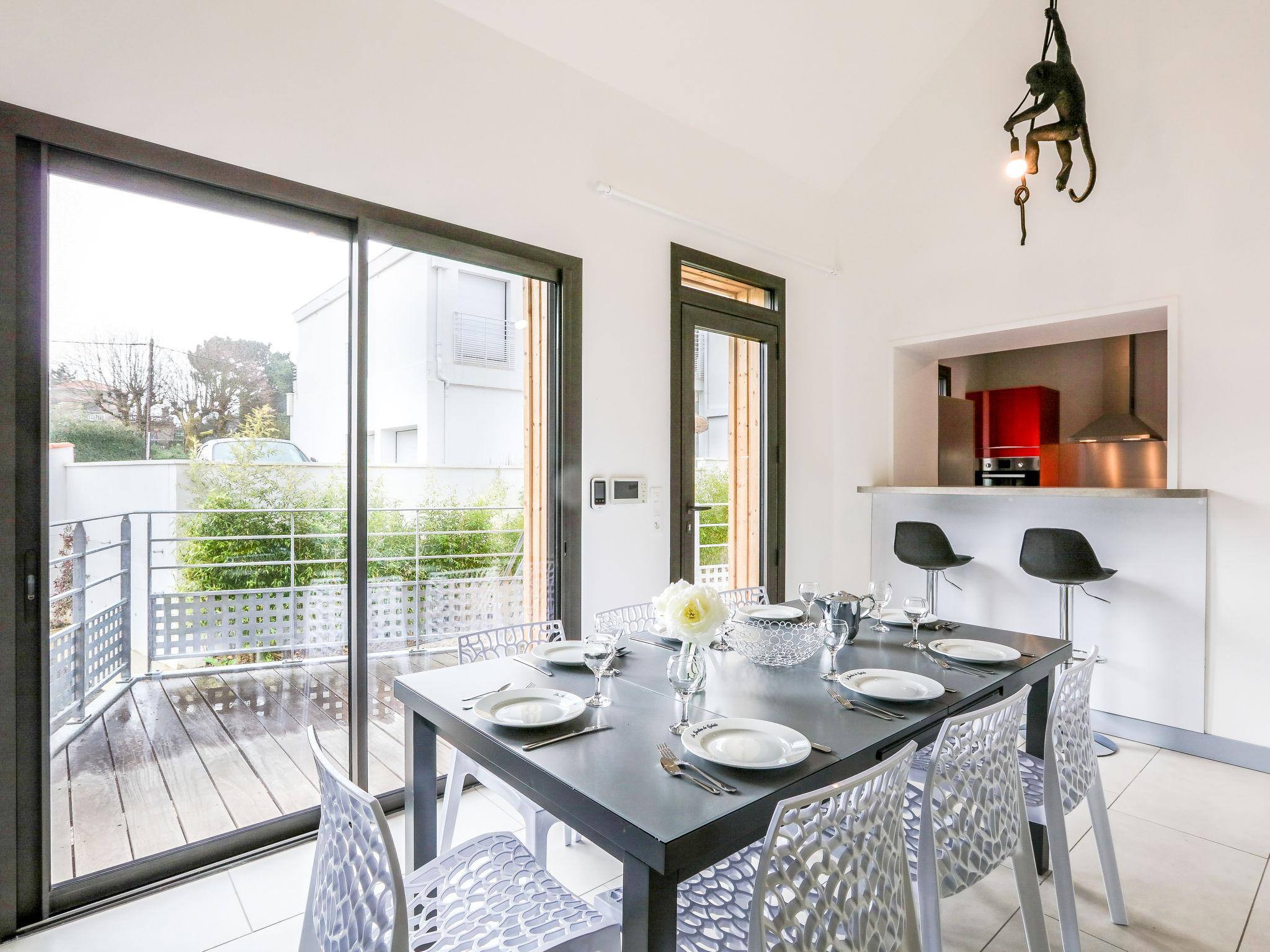 Photo 3 - Maison de 4 chambres à Royan avec terrasse et vues à la mer