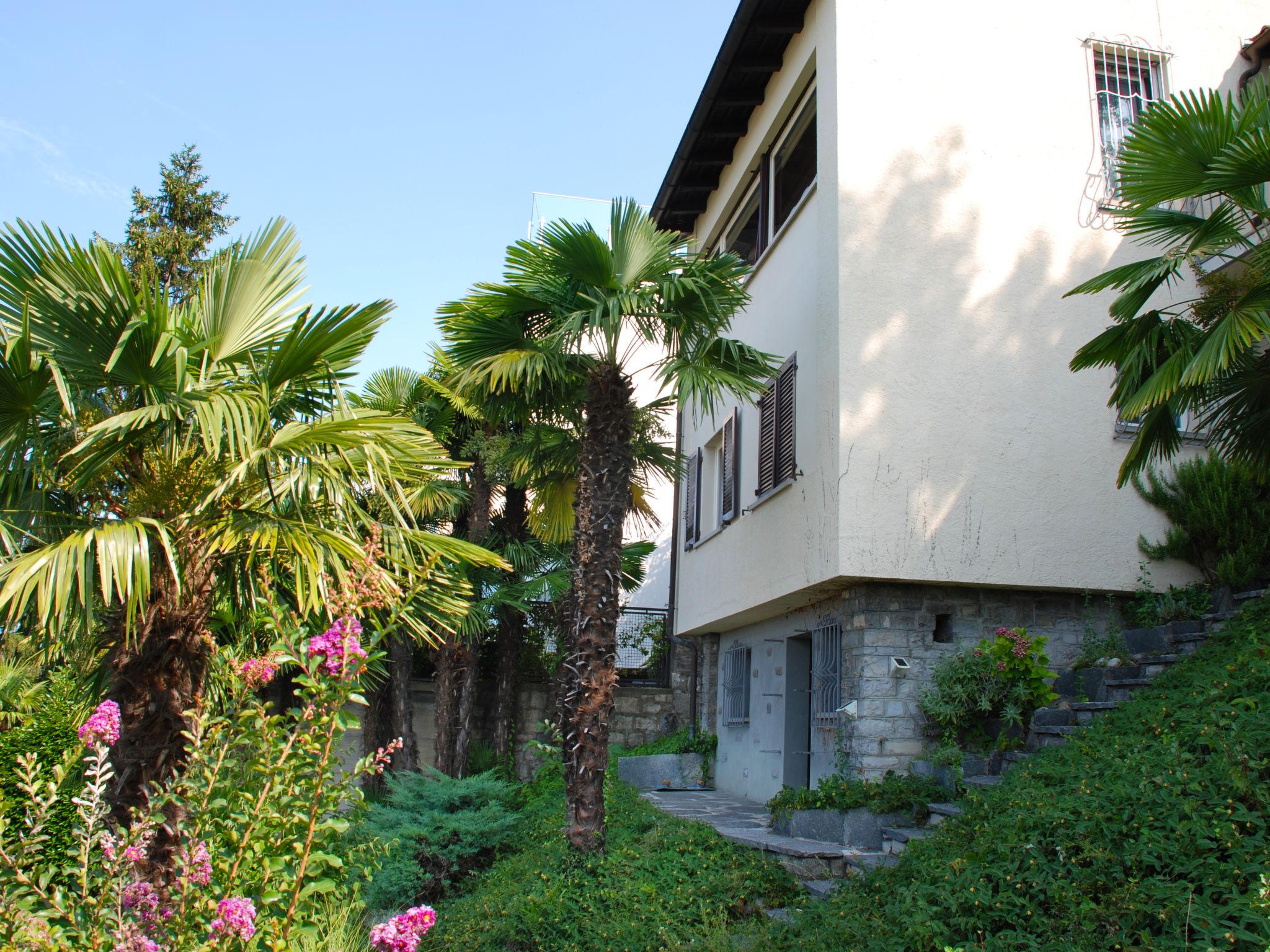 Foto 1 - Casa de 1 habitación en Lugano con piscina privada y vistas a la montaña