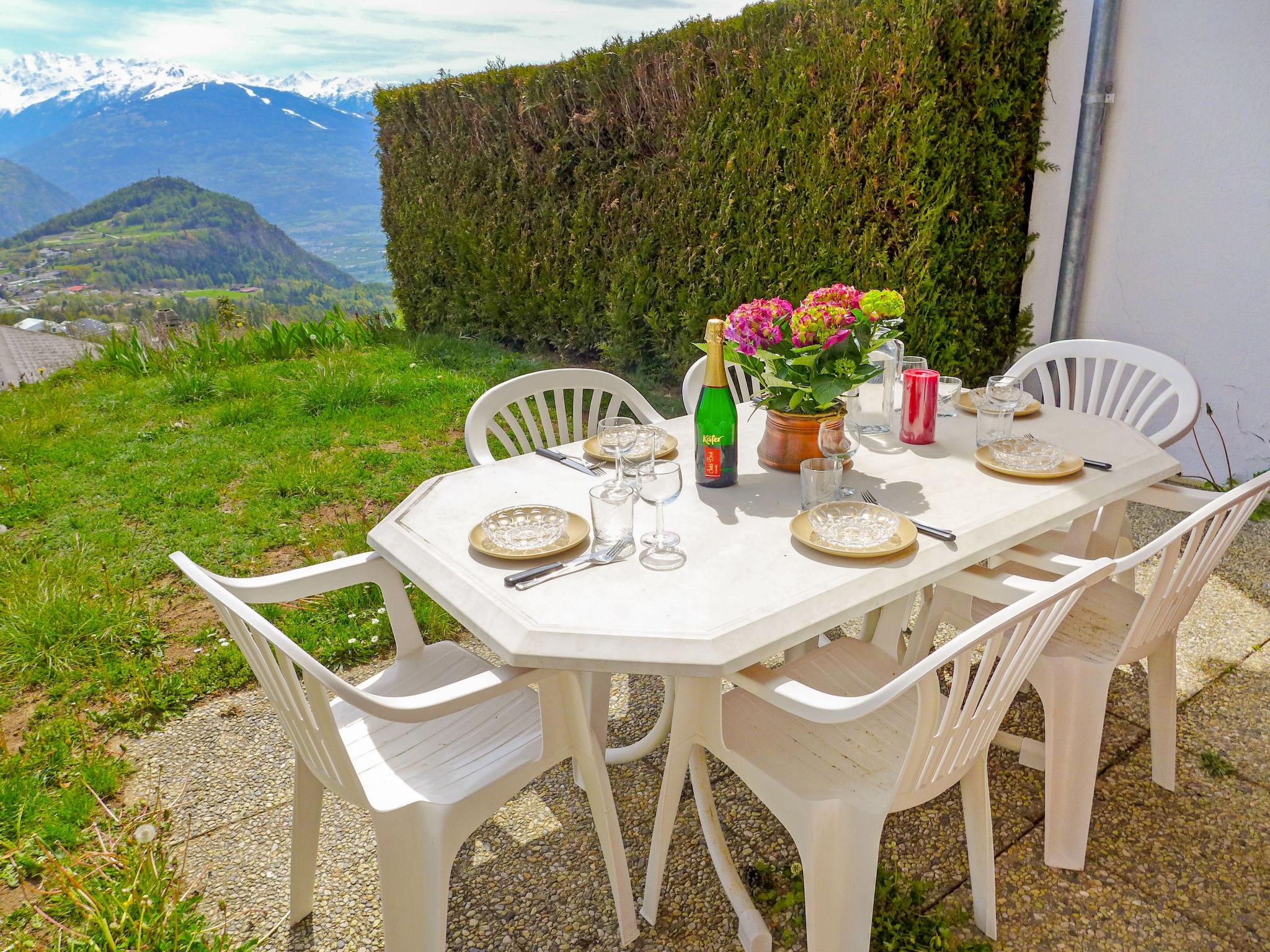 Foto 30 - Haus mit 3 Schlafzimmern in Lens mit garten und blick auf die berge