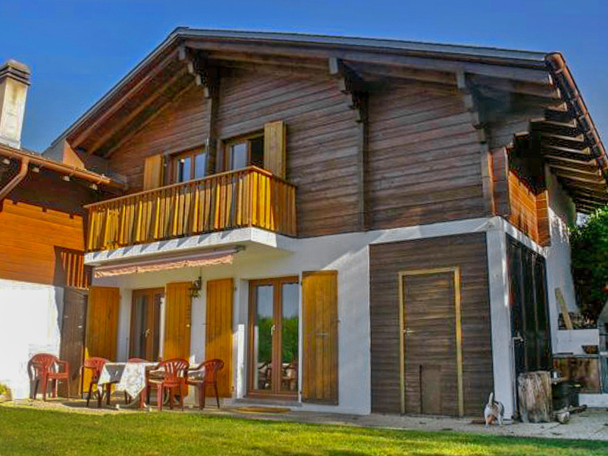 Photo 1 - Maison de 3 chambres à Lens avec jardin et vues sur la montagne