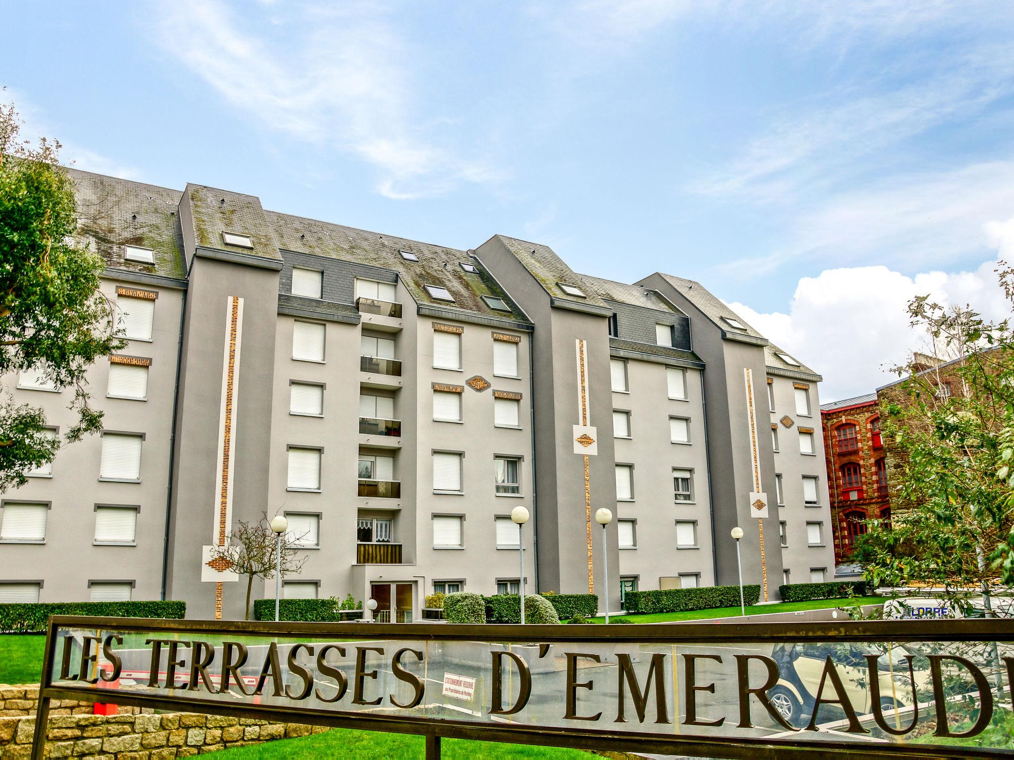 Photo 3 - Appartement de 1 chambre à Dinard avec terrasse et vues à la mer