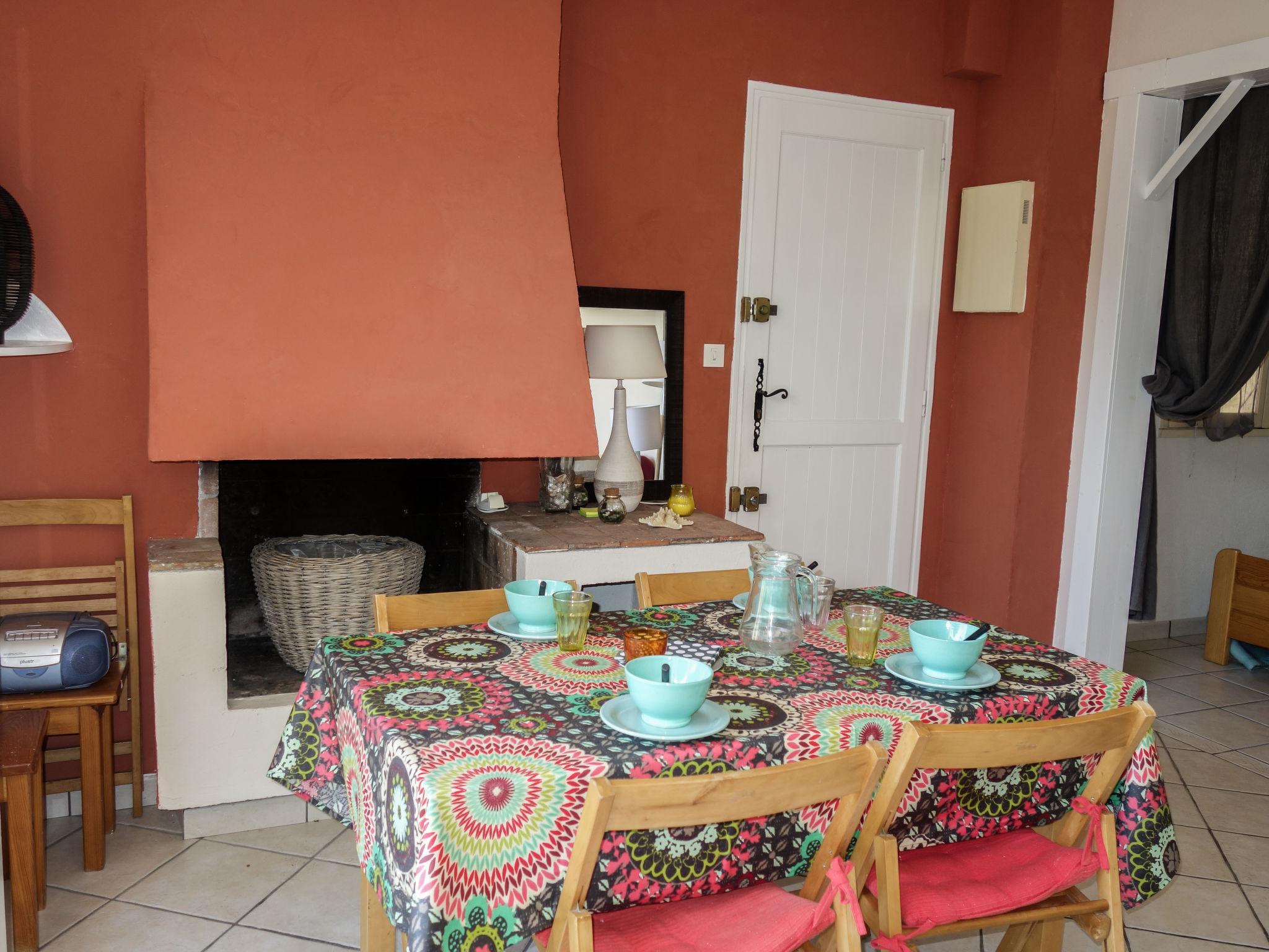 Photo 6 - 1 bedroom Apartment in Saint-Cyr-sur-Mer with terrace