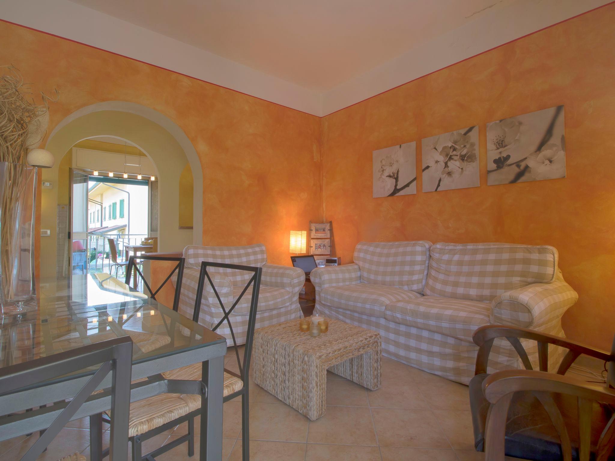 Photo 6 - Appartement de 2 chambres à Forte dei Marmi avec vues à la mer