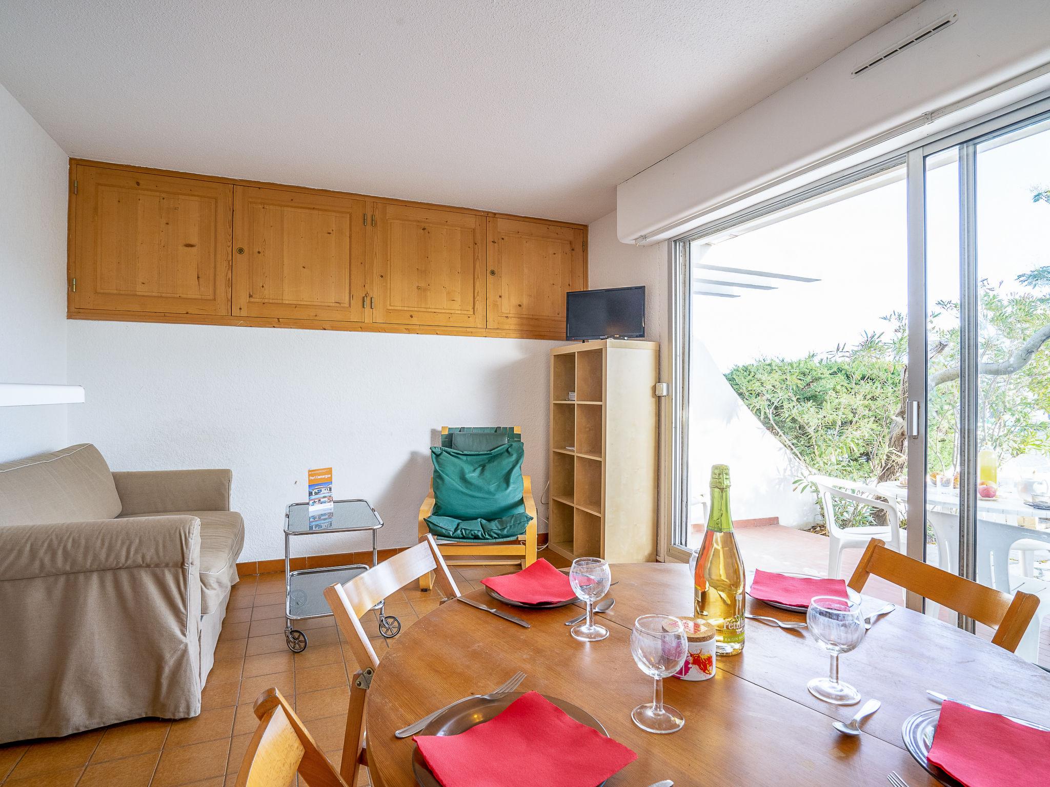 Photo 6 - 2 bedroom Apartment in Le Grau-du-Roi with garden and sea view