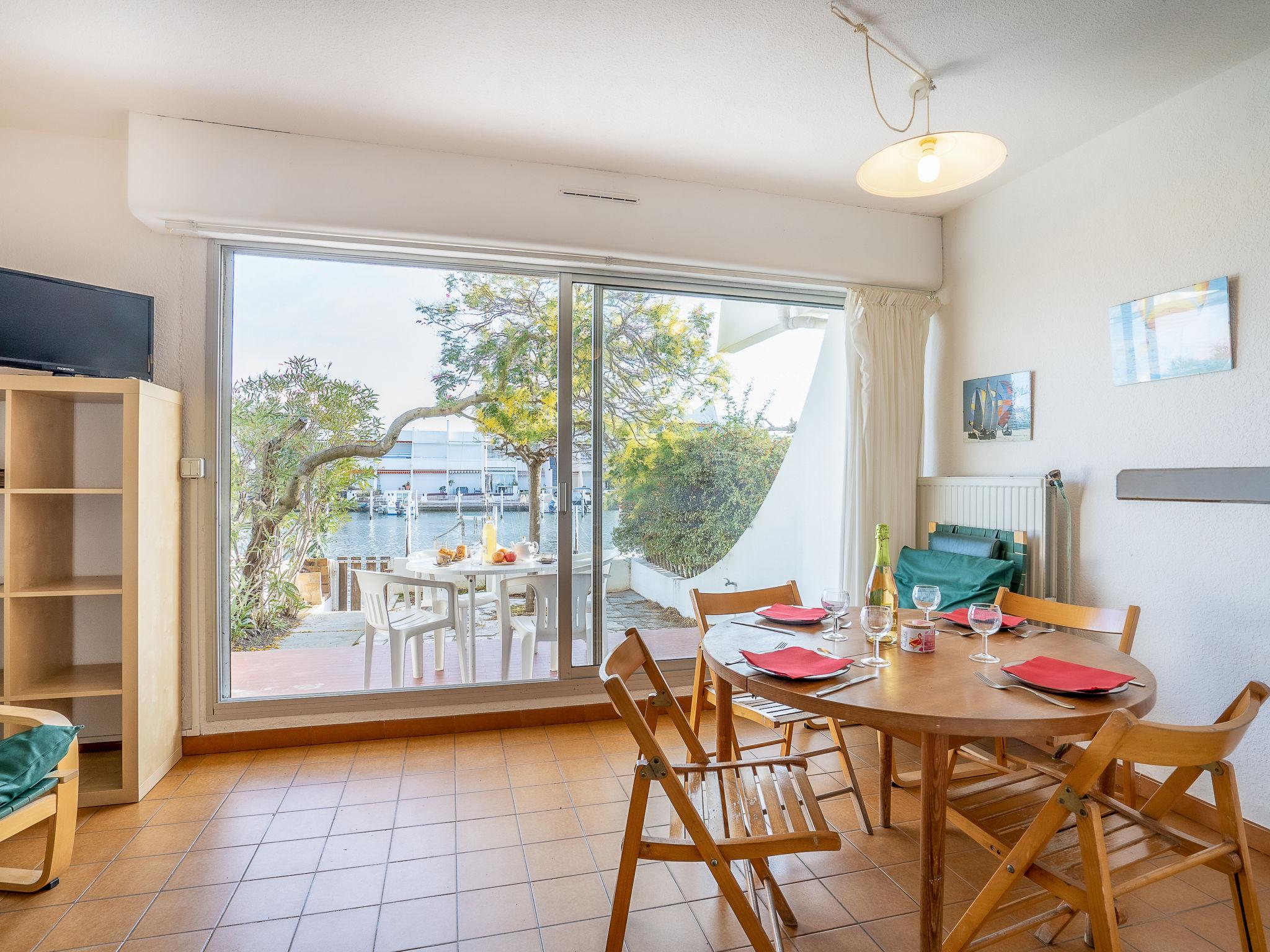 Foto 1 - Apartamento de 2 quartos em Le Grau-du-Roi com jardim e vistas do mar
