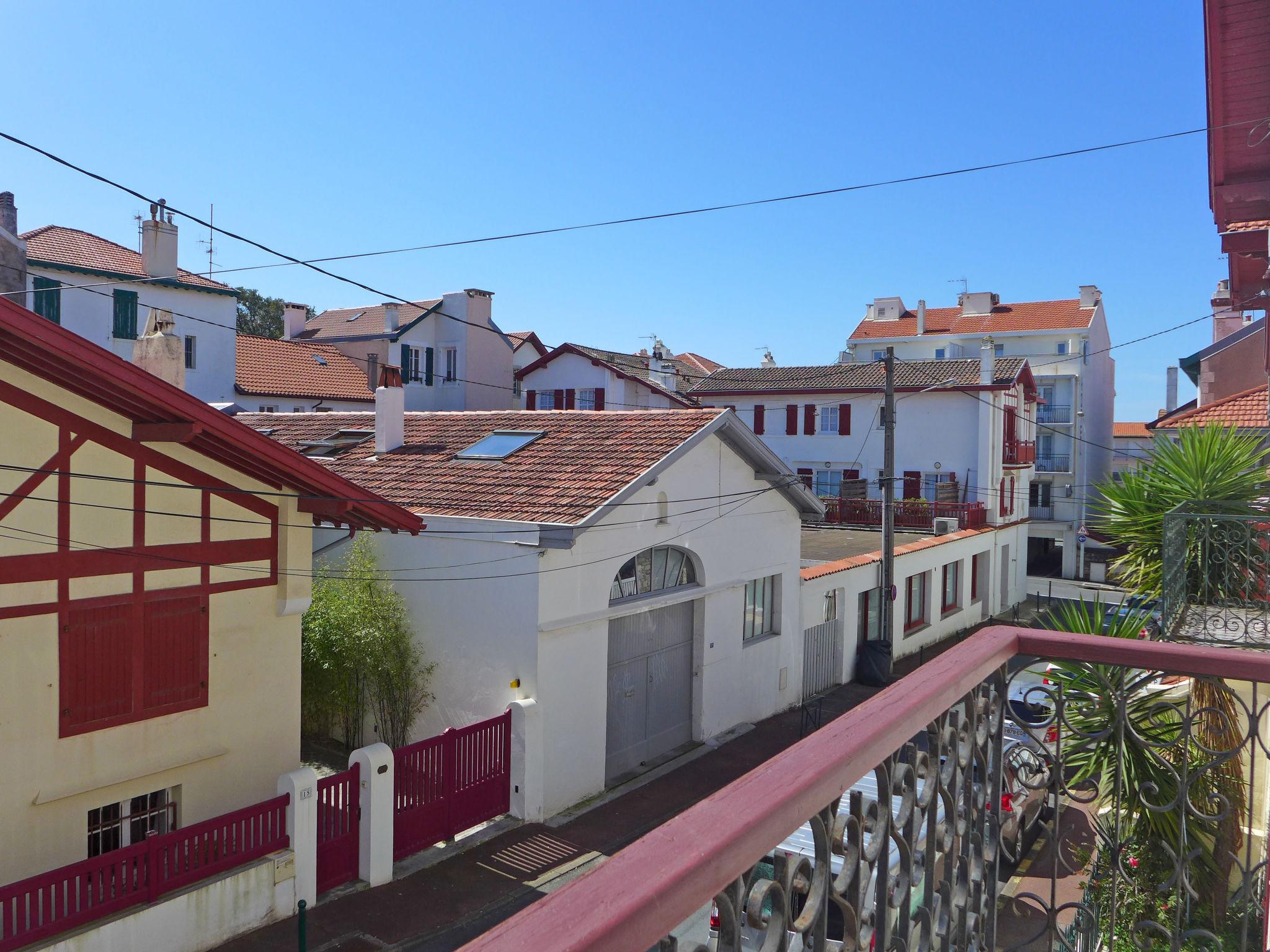 Photo 1 - Appartement de 2 chambres à Biarritz avec vues à la mer