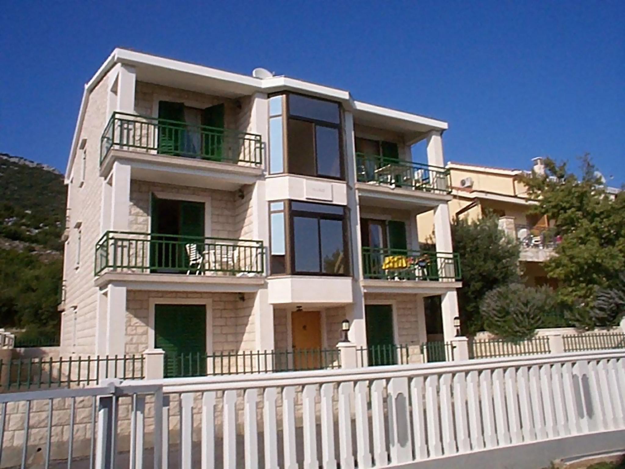 Foto 3 - Apartamento de 1 habitación en Orebić con piscina y vistas al mar