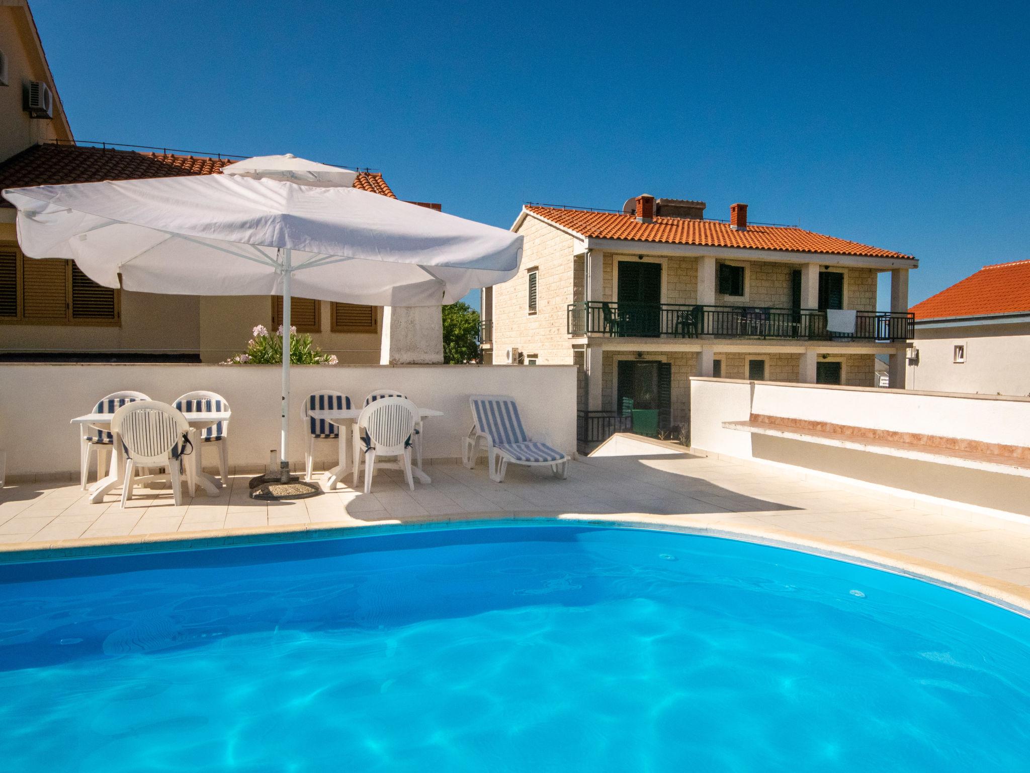 Photo 1 - Appartement de 1 chambre à Orebić avec piscine et jardin