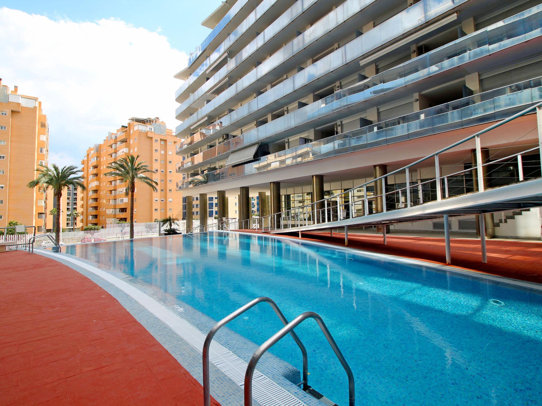 Foto 14 - Appartamento con 2 camere da letto a Villajoyosa con piscina e vista mare
