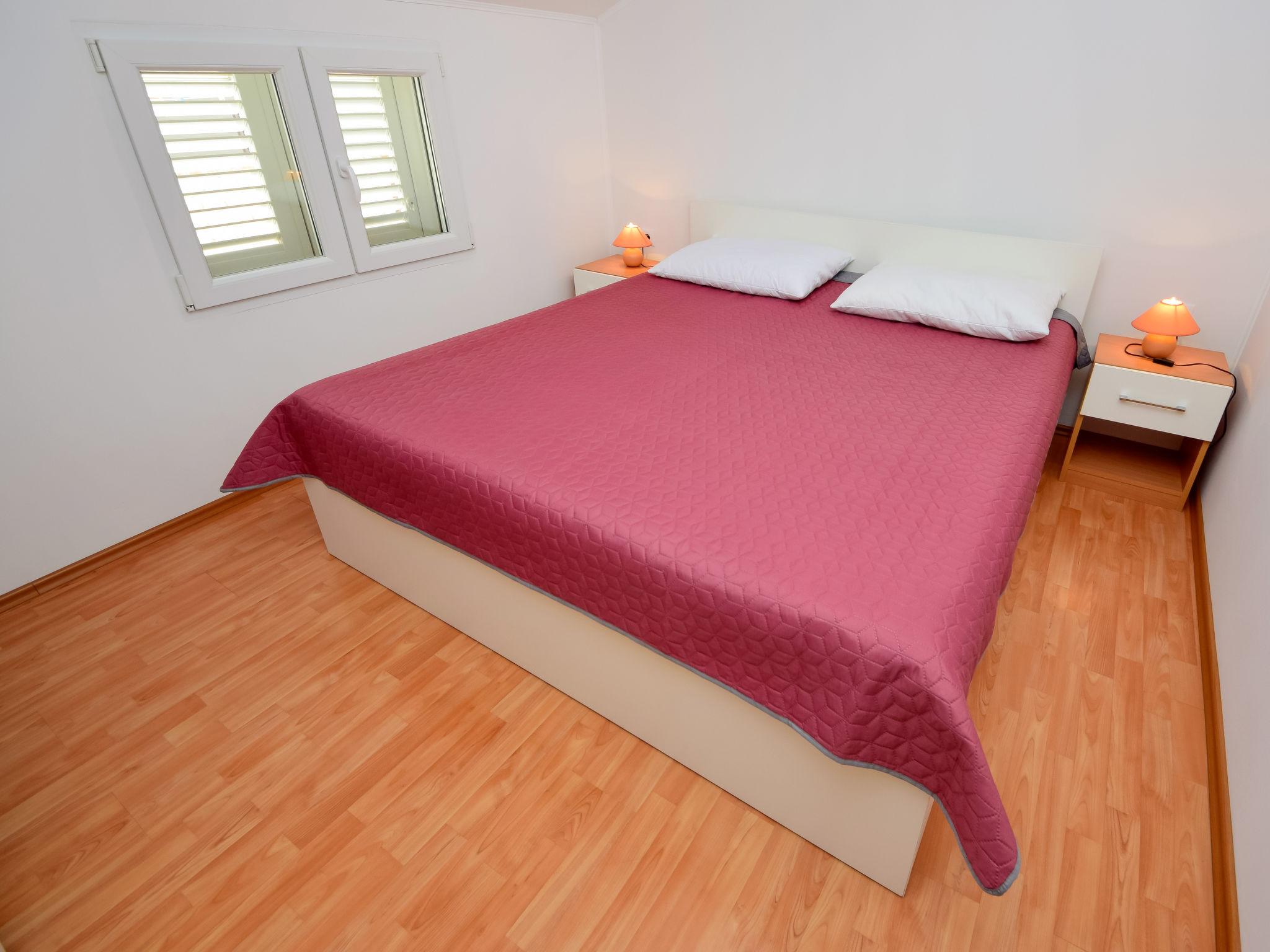 Foto 3 - Appartamento con 2 camere da letto a Vela Luka con vista mare