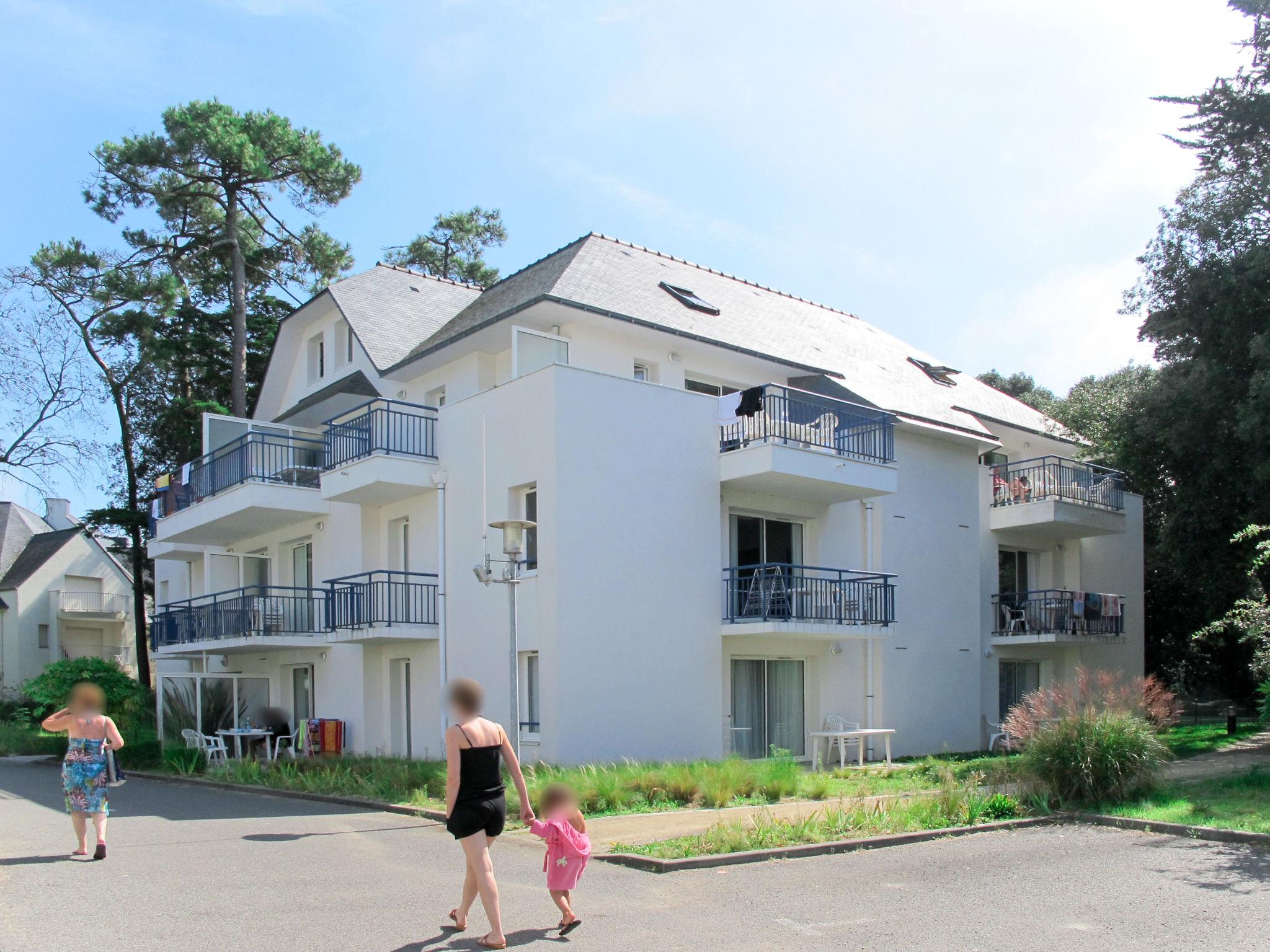 Foto 2 - Apartment mit 2 Schlafzimmern in Pornichet mit schwimmbad und blick aufs meer