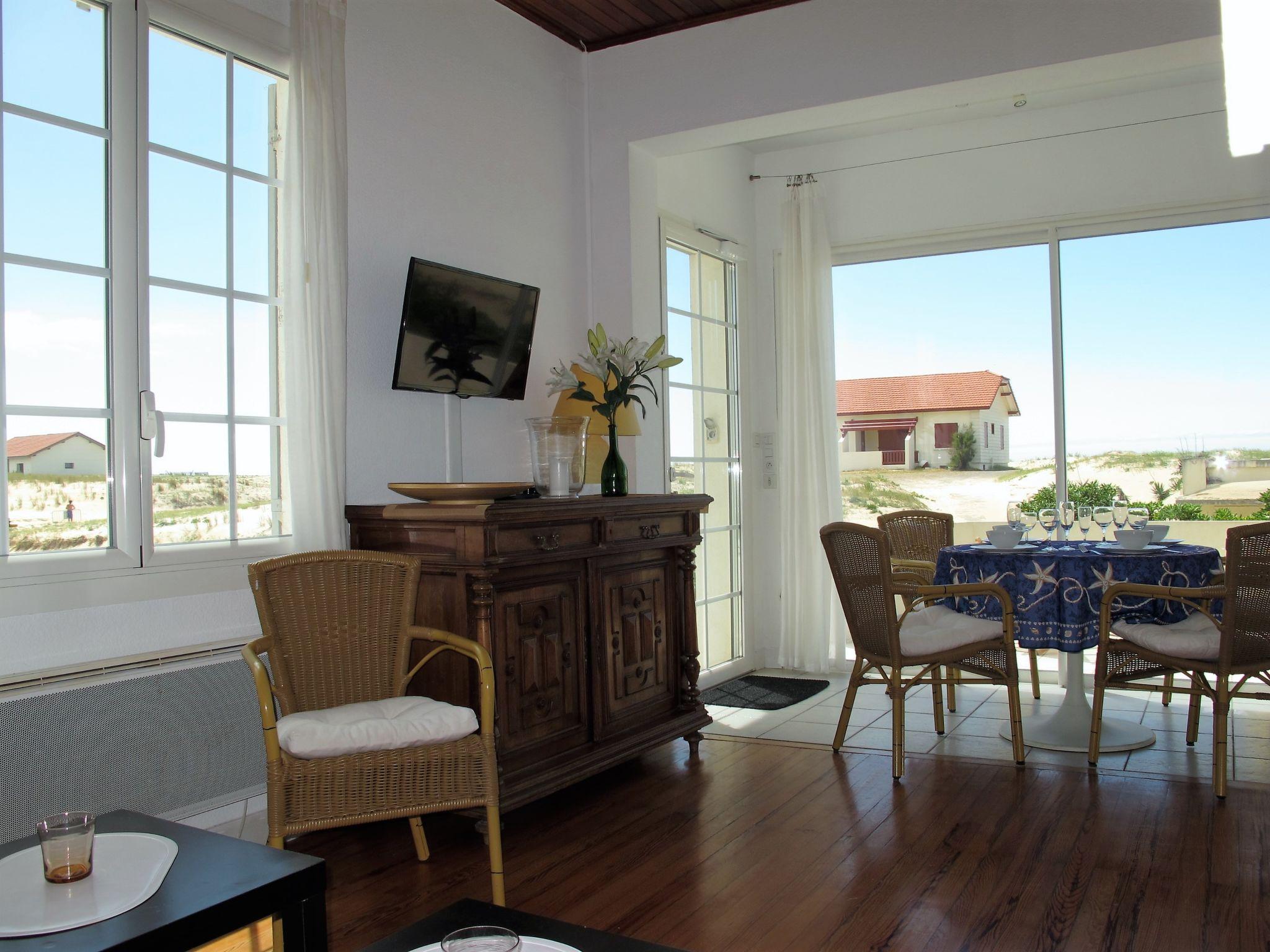 Photo 4 - Appartement de 2 chambres à Mimizan avec terrasse et vues à la mer