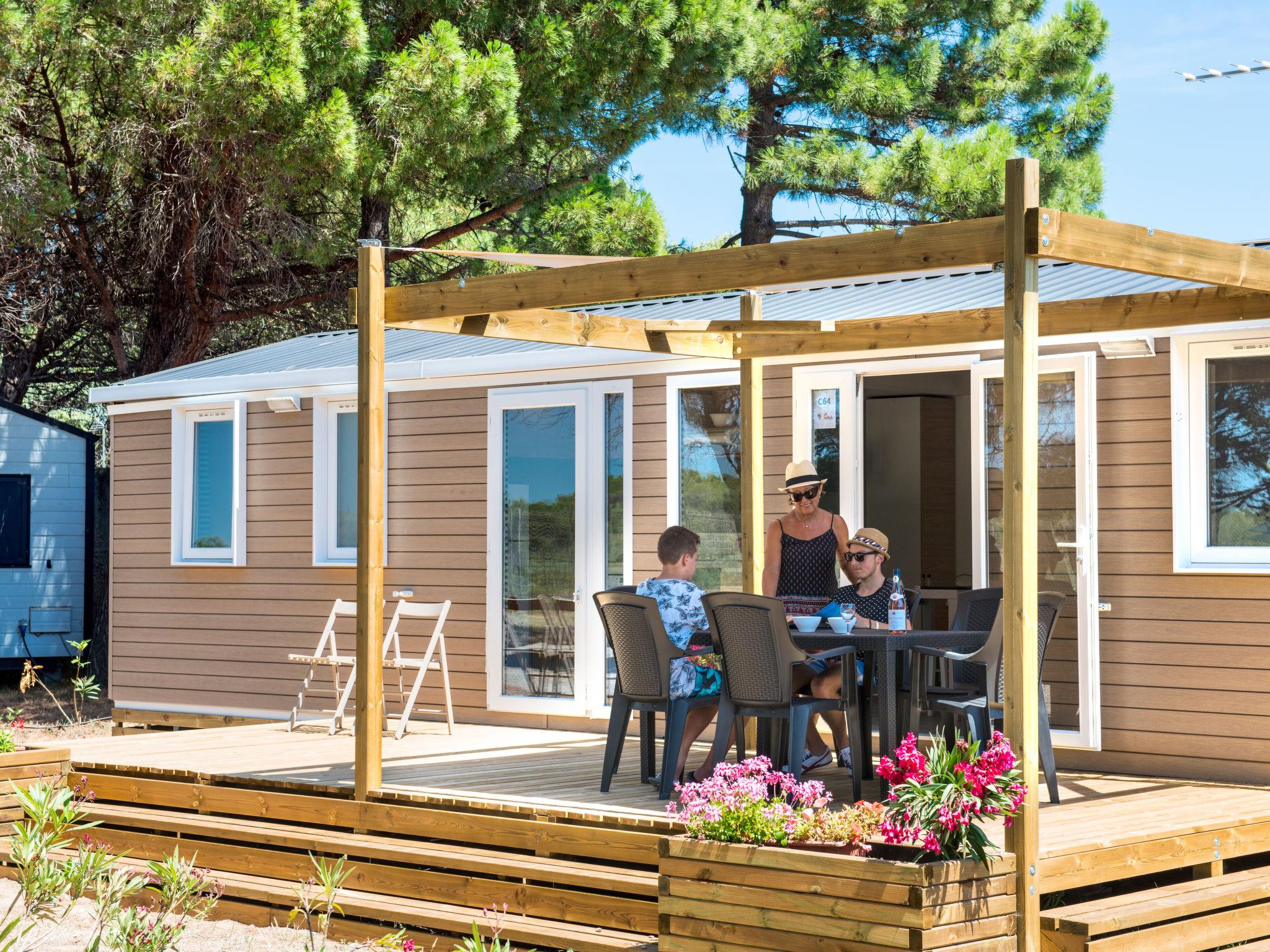 Foto 1 - Casa de 3 quartos em Vendres com piscina e terraço