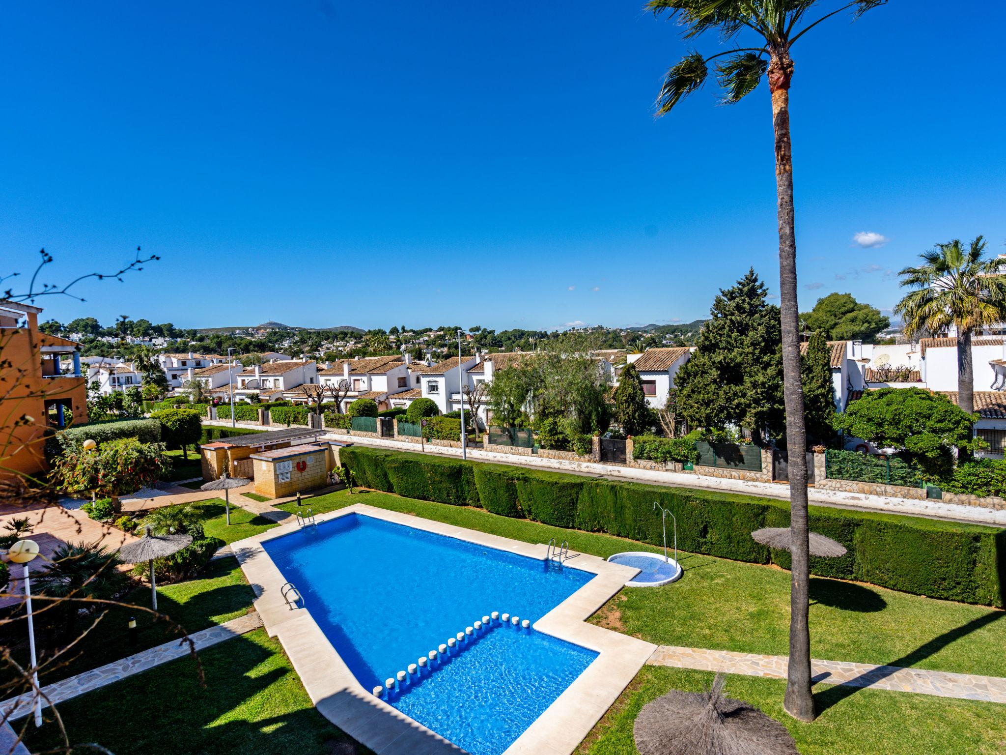 Photo 2 - Appartement de 2 chambres à Jávea avec piscine et vues à la mer