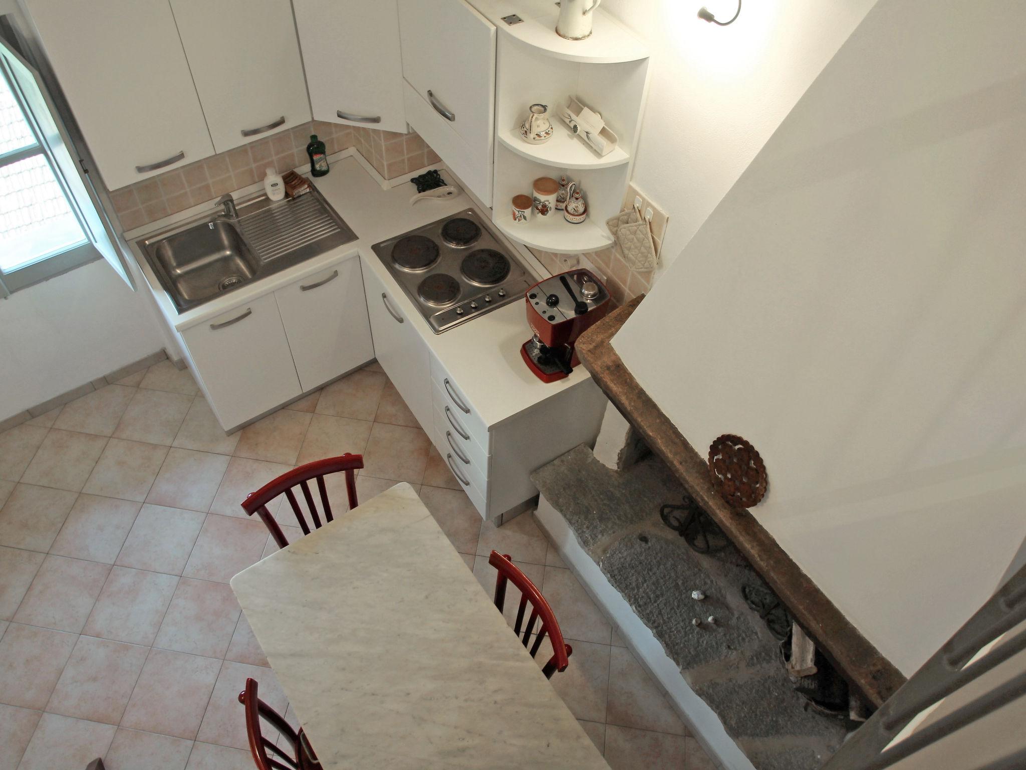 Photo 16 - 3 bedroom Apartment in Stellanello with garden and terrace