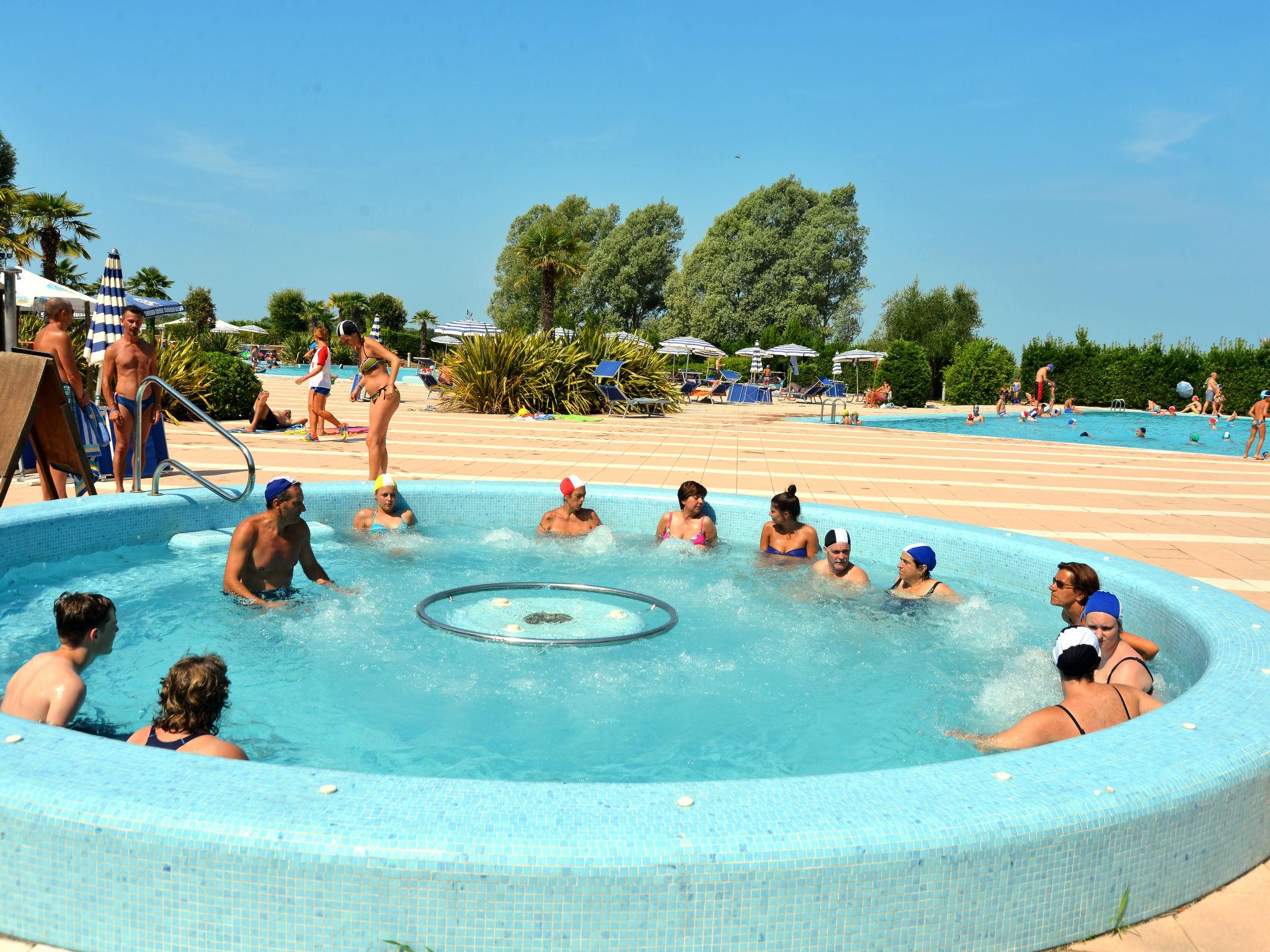 Photo 16 - Maison de 3 chambres à Caorle avec piscine et vues à la mer