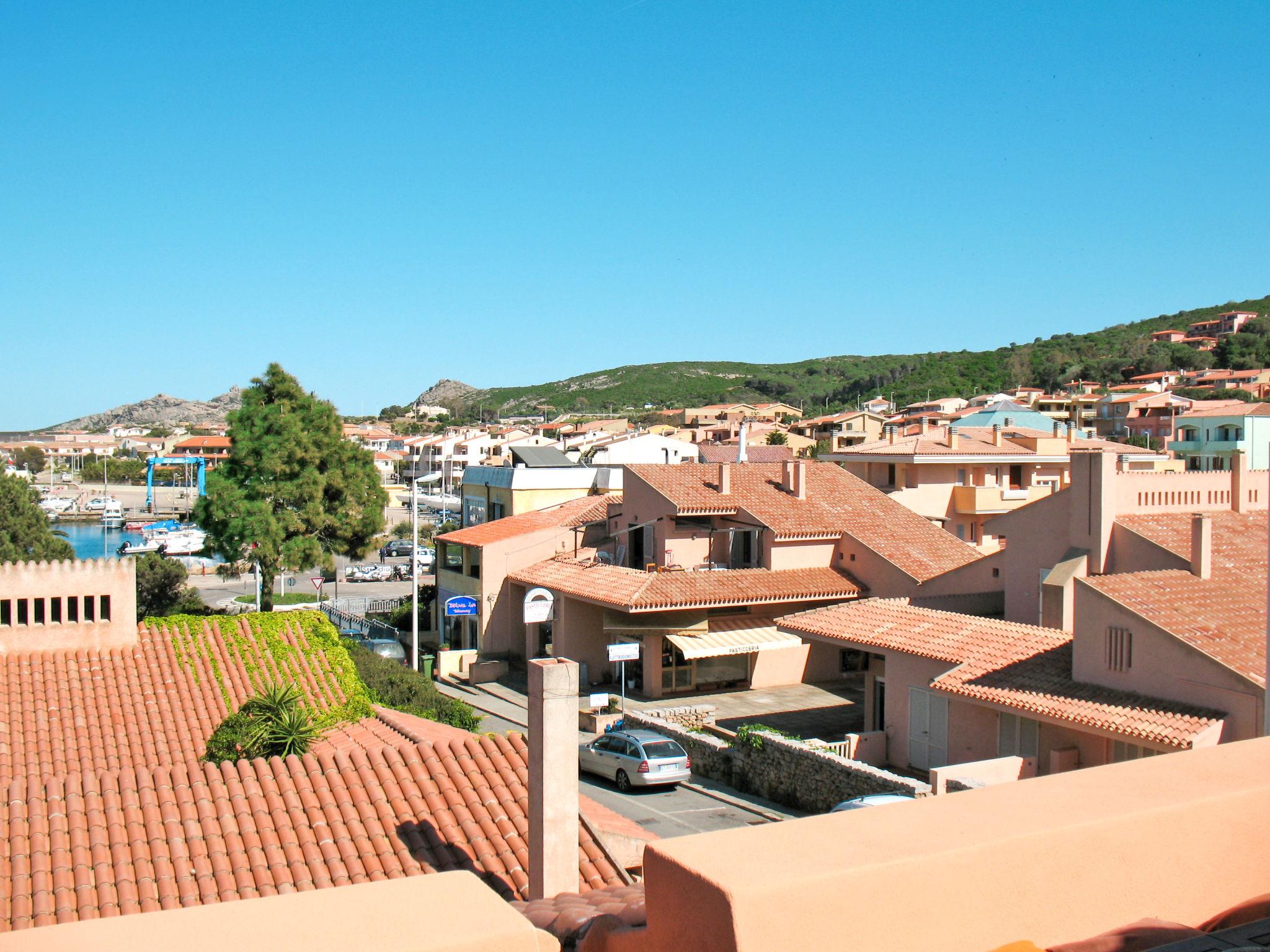 Foto 17 - Apartamento de 2 quartos em Palau com terraço e vistas do mar