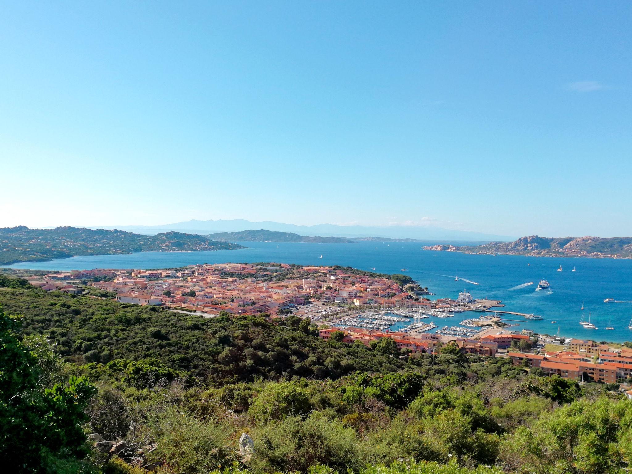 Foto 30 - Appartamento con 2 camere da letto a Palau con terrazza e vista mare