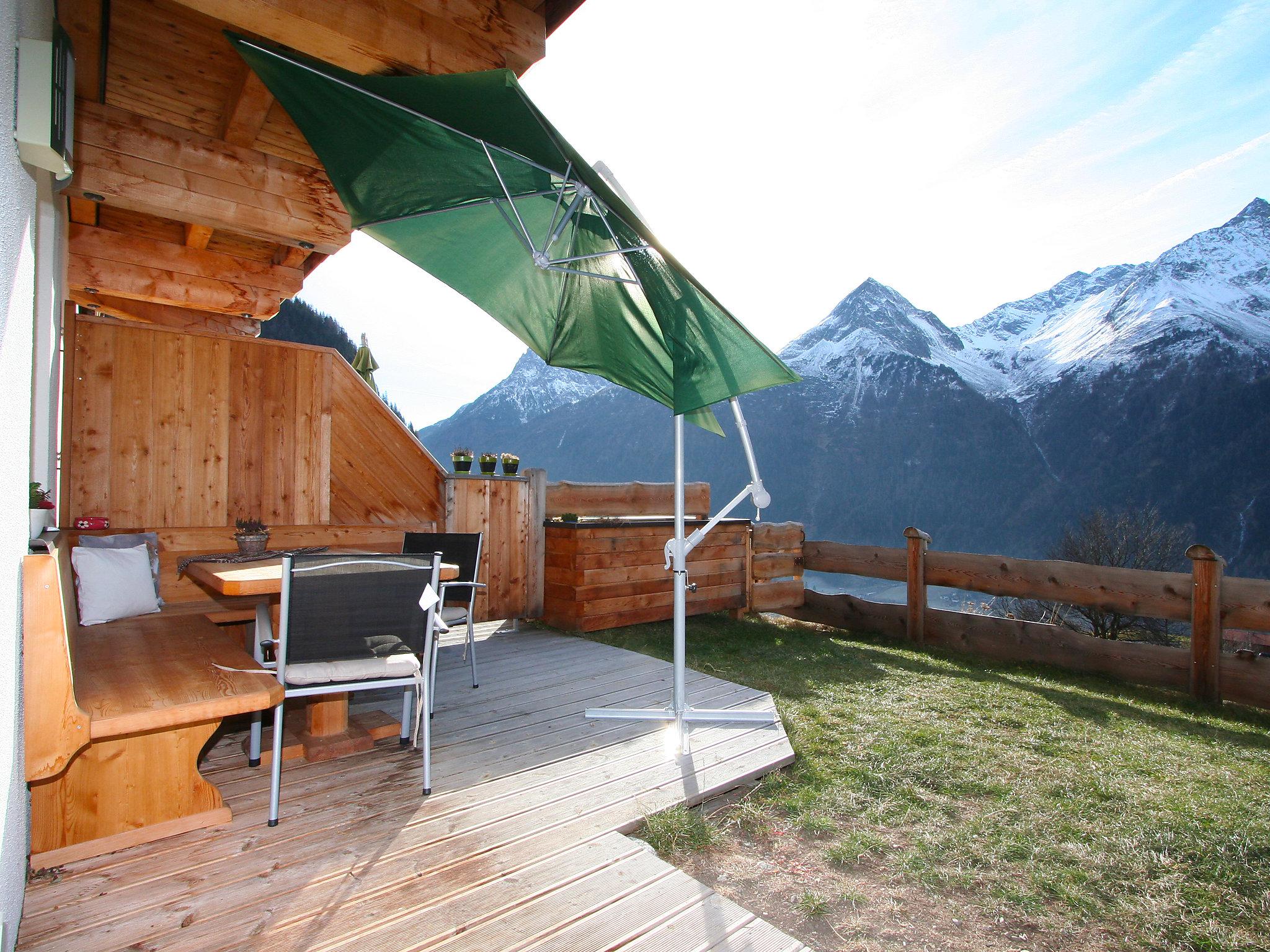 Photo 12 - Appartement de 3 chambres à Längenfeld avec jardin et vues sur la montagne