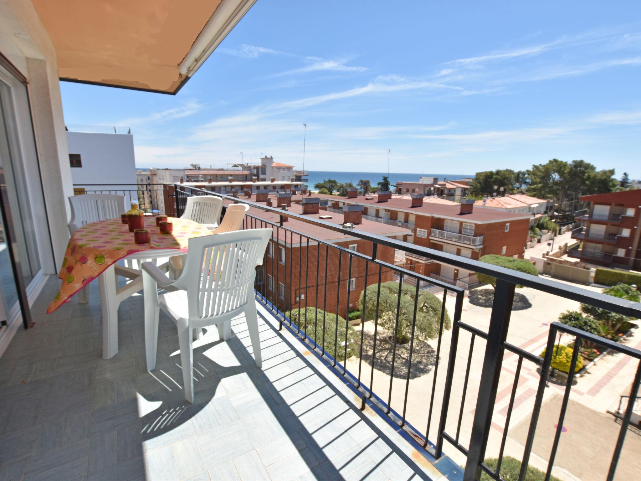 Foto 18 - Apartamento de 3 quartos em Torredembarra com terraço e vistas do mar