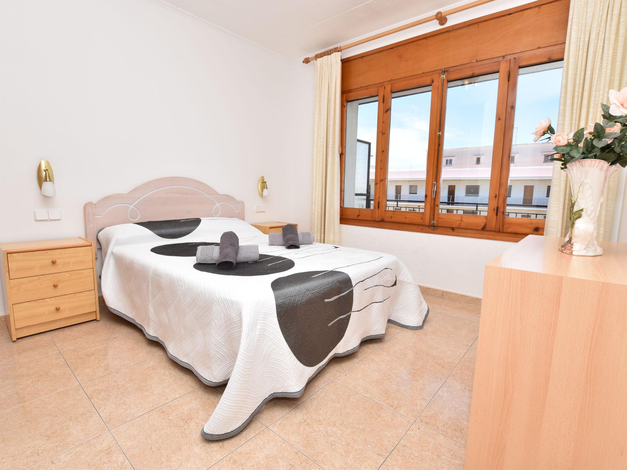 Foto 2 - Appartamento con 3 camere da letto a Torredembarra con terrazza e vista mare