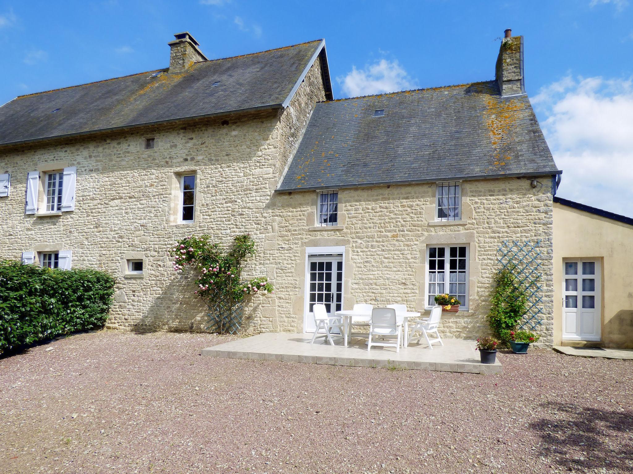 Photo 16 - Maison de 3 chambres à Biniville avec jardin et terrasse