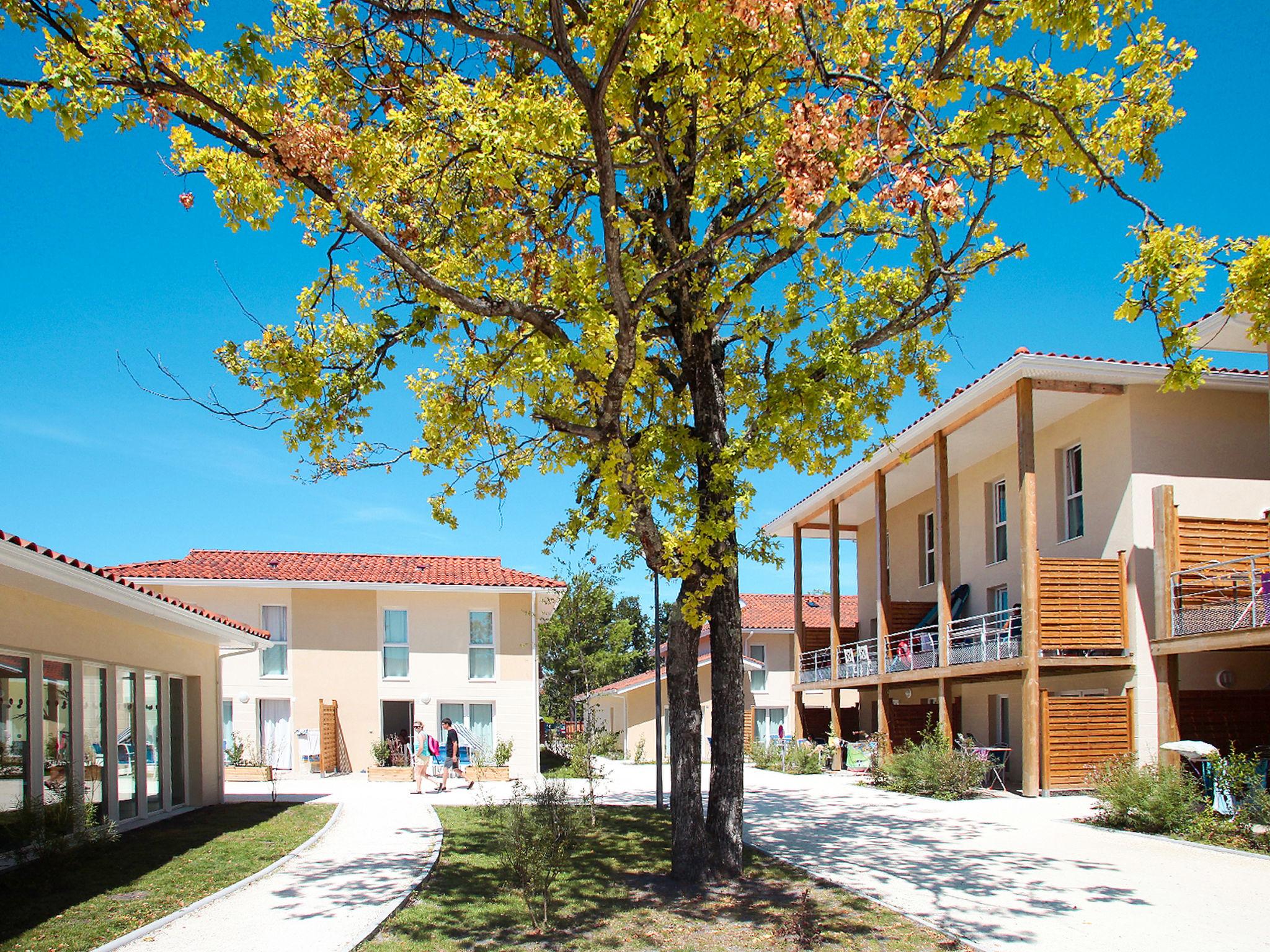 Foto 11 - Apartamento de 1 quarto em Hourtin com piscina e terraço