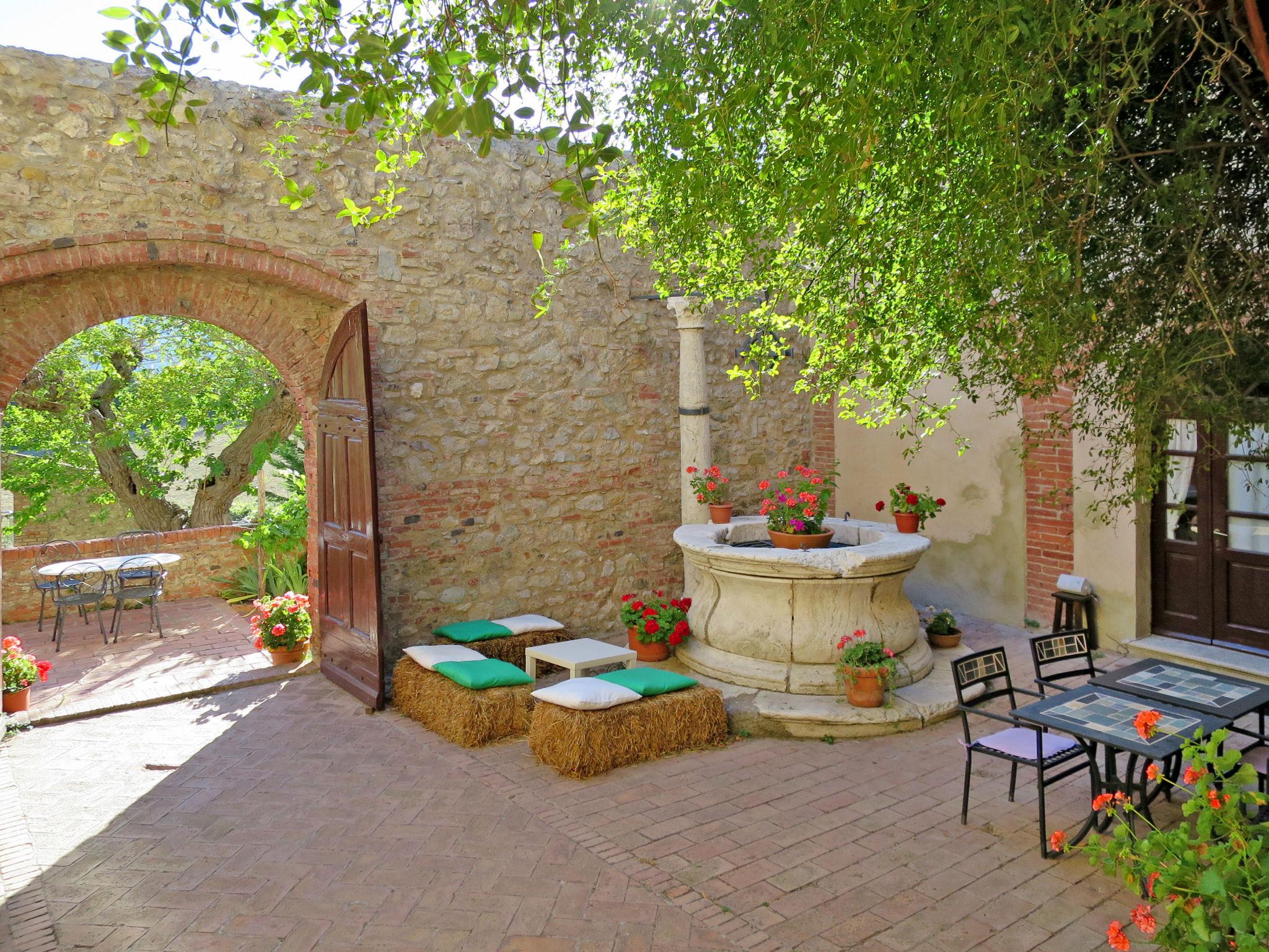 Foto 14 - Casa de 1 habitación en Monticiano con piscina y jardín