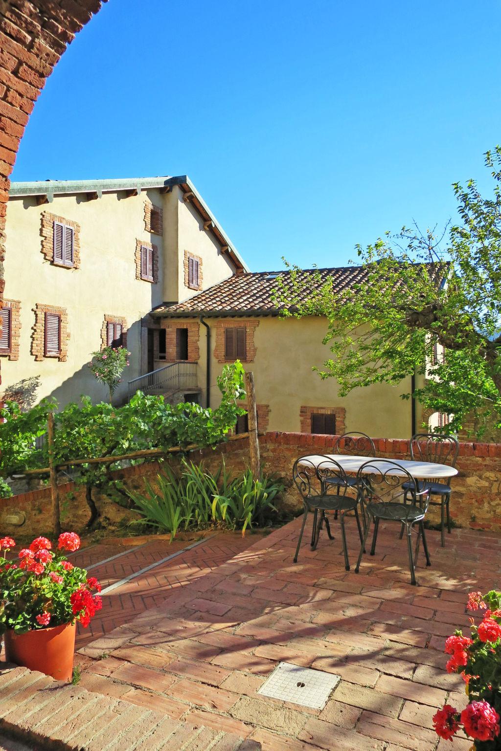 Photo 15 - Maison de 1 chambre à Monticiano avec piscine et jardin