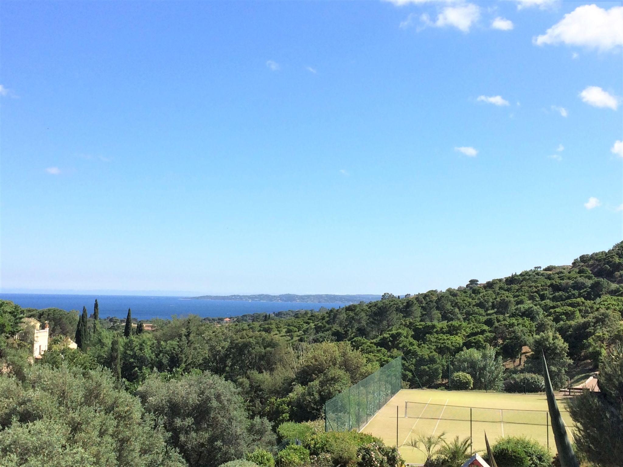 Foto 24 - Apartment mit 1 Schlafzimmer in Roquebrune-sur-Argens mit schwimmbad und blick aufs meer