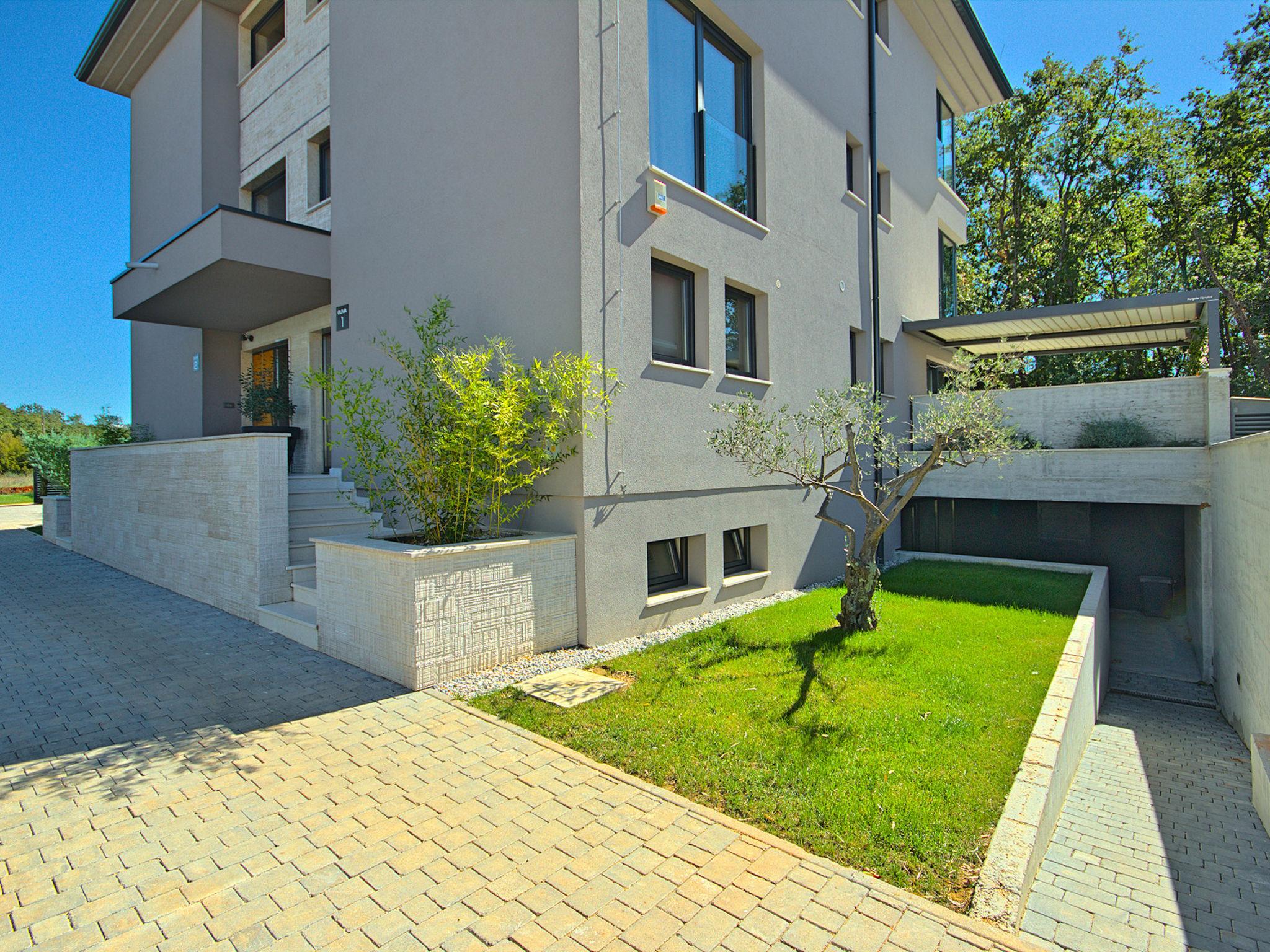 Foto 34 - Casa de 8 habitaciones en Umag con piscina privada y vistas al mar