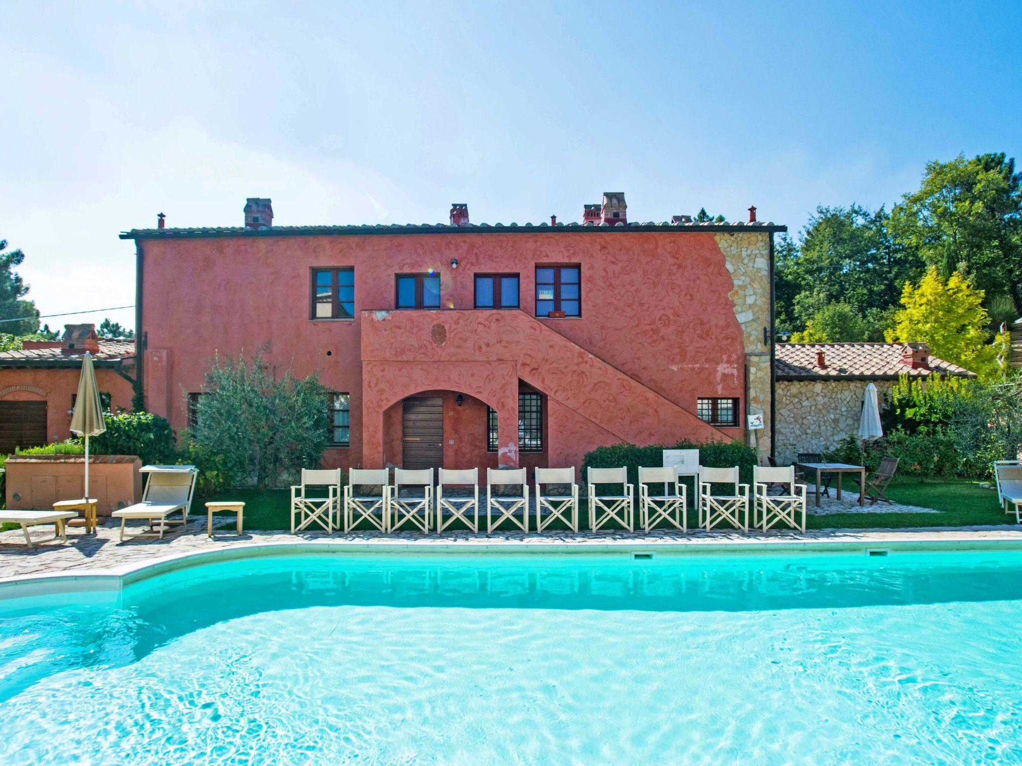 Foto 6 - Apartamento de 1 quarto em Gambassi Terme com piscina