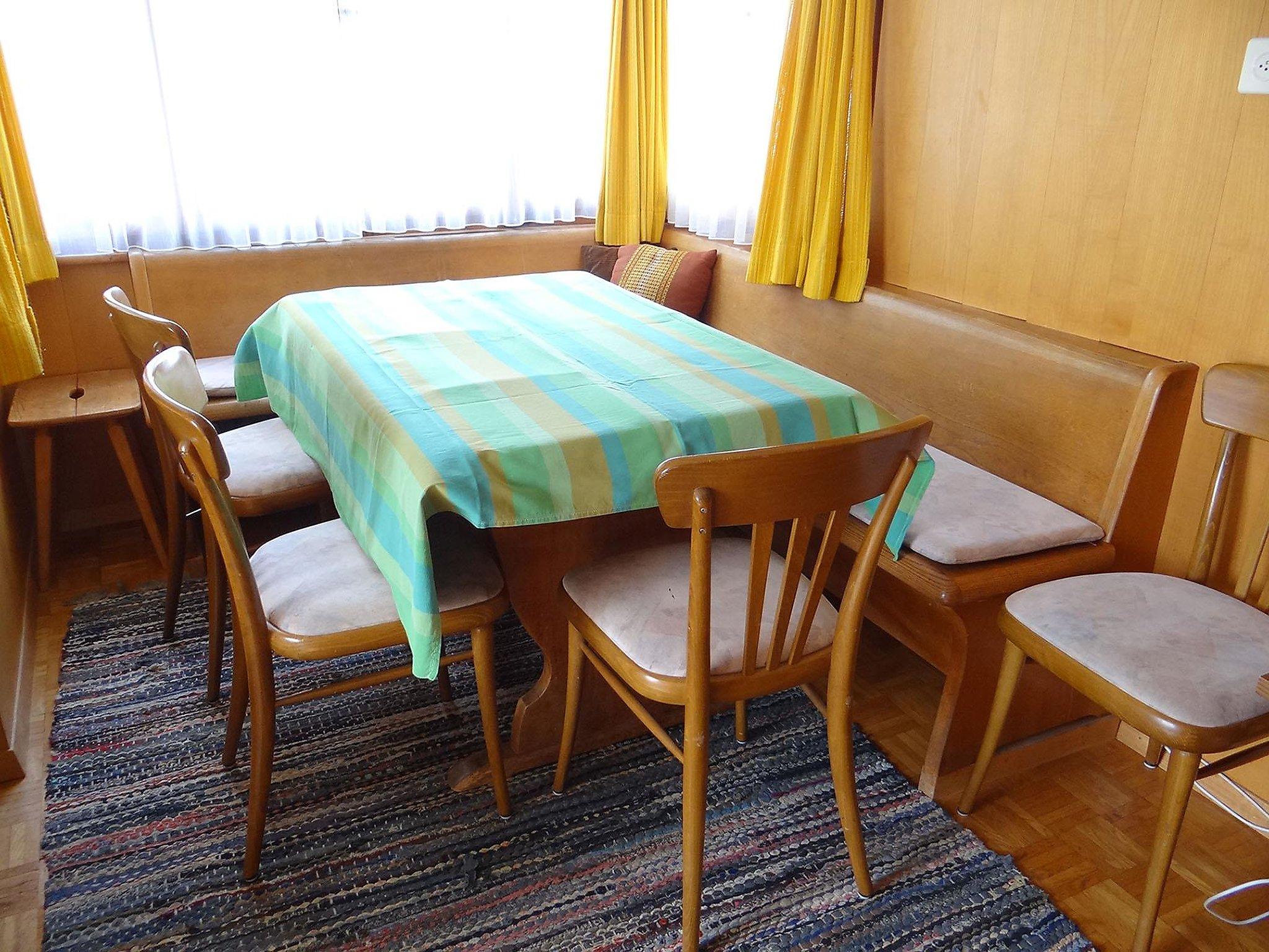 Foto 5 - Apartment mit 3 Schlafzimmern in Engelberg mit garten