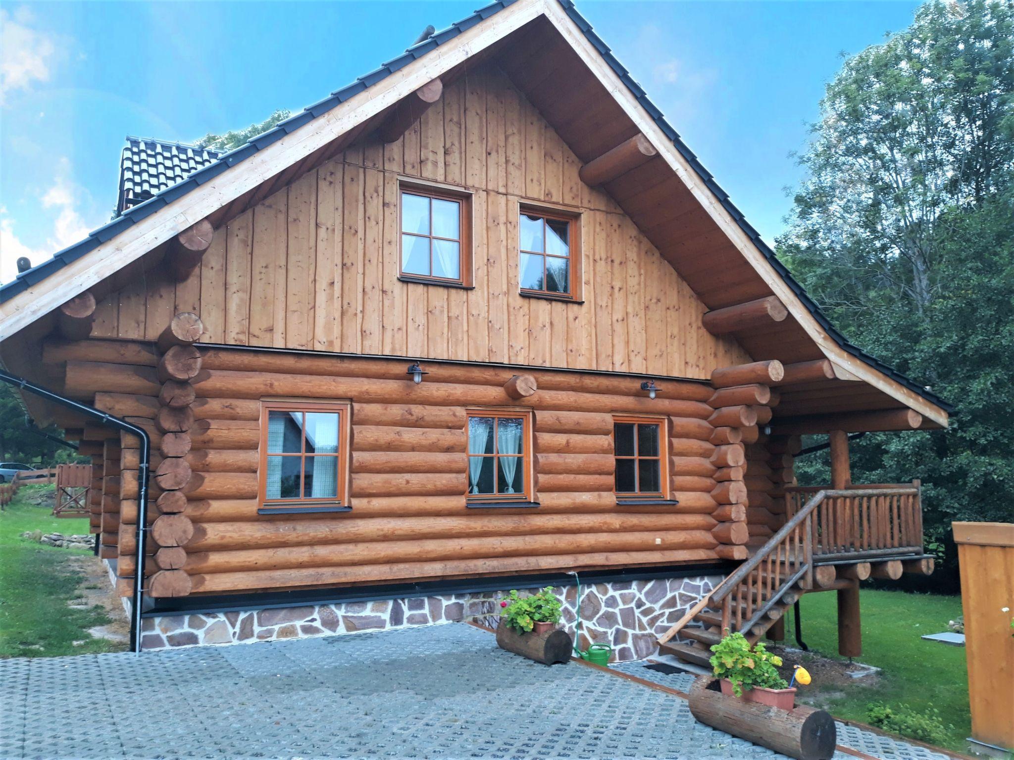 Photo 1 - Maison de 5 chambres à Strašín avec jardin et vues sur la montagne