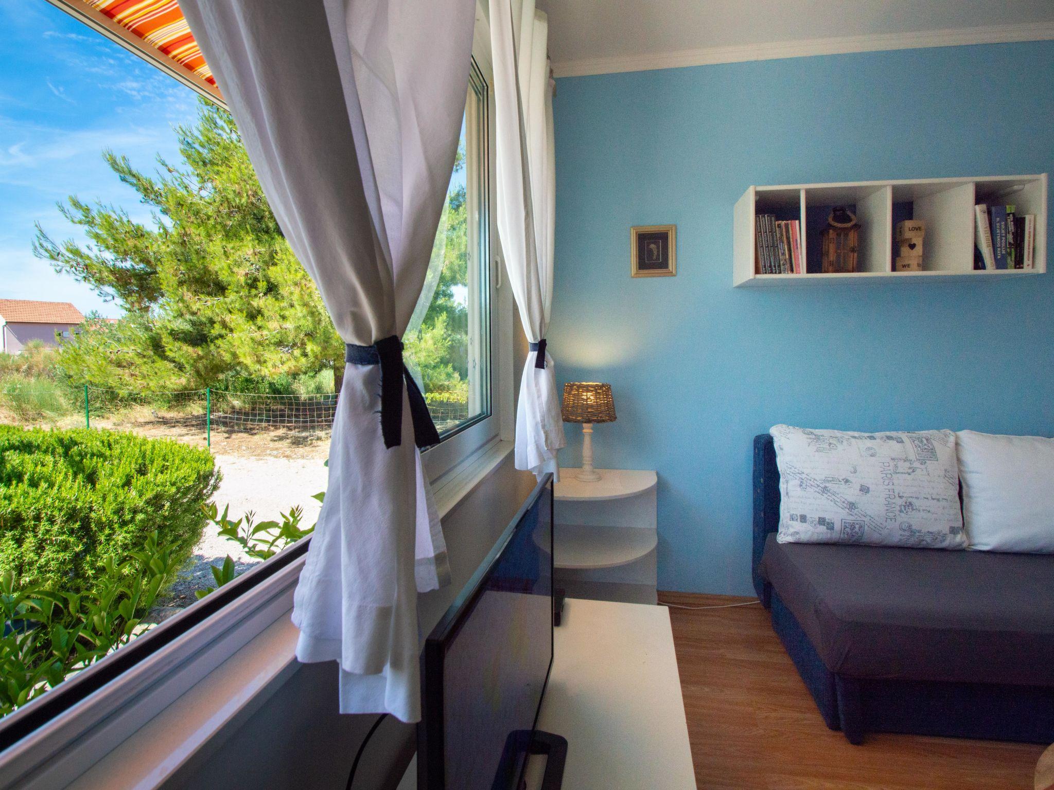 Photo 12 - 2 bedroom House in Vodice with terrace and sea view