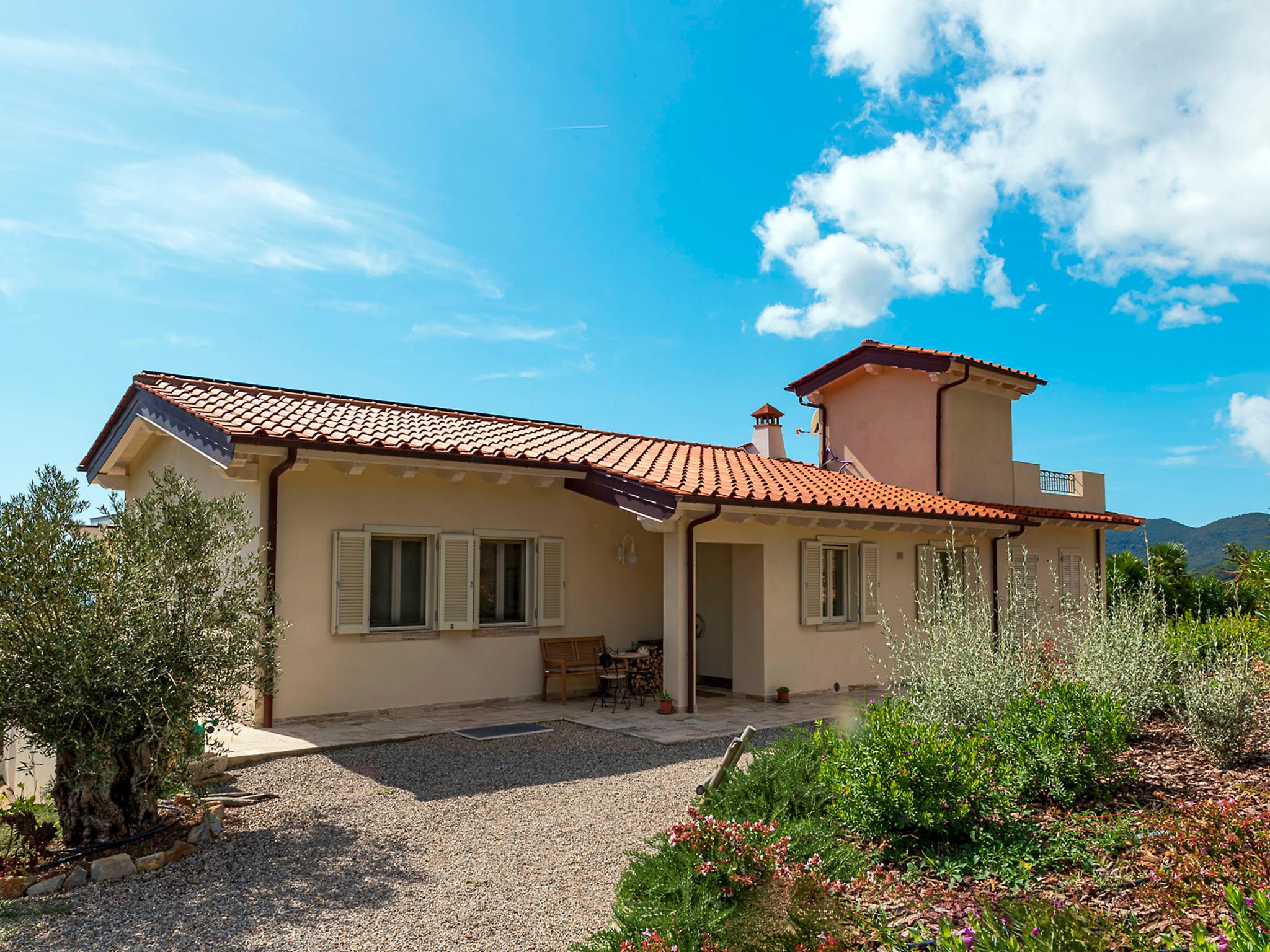 Photo 12 - Apartment in Capoliveri with swimming pool and sea view